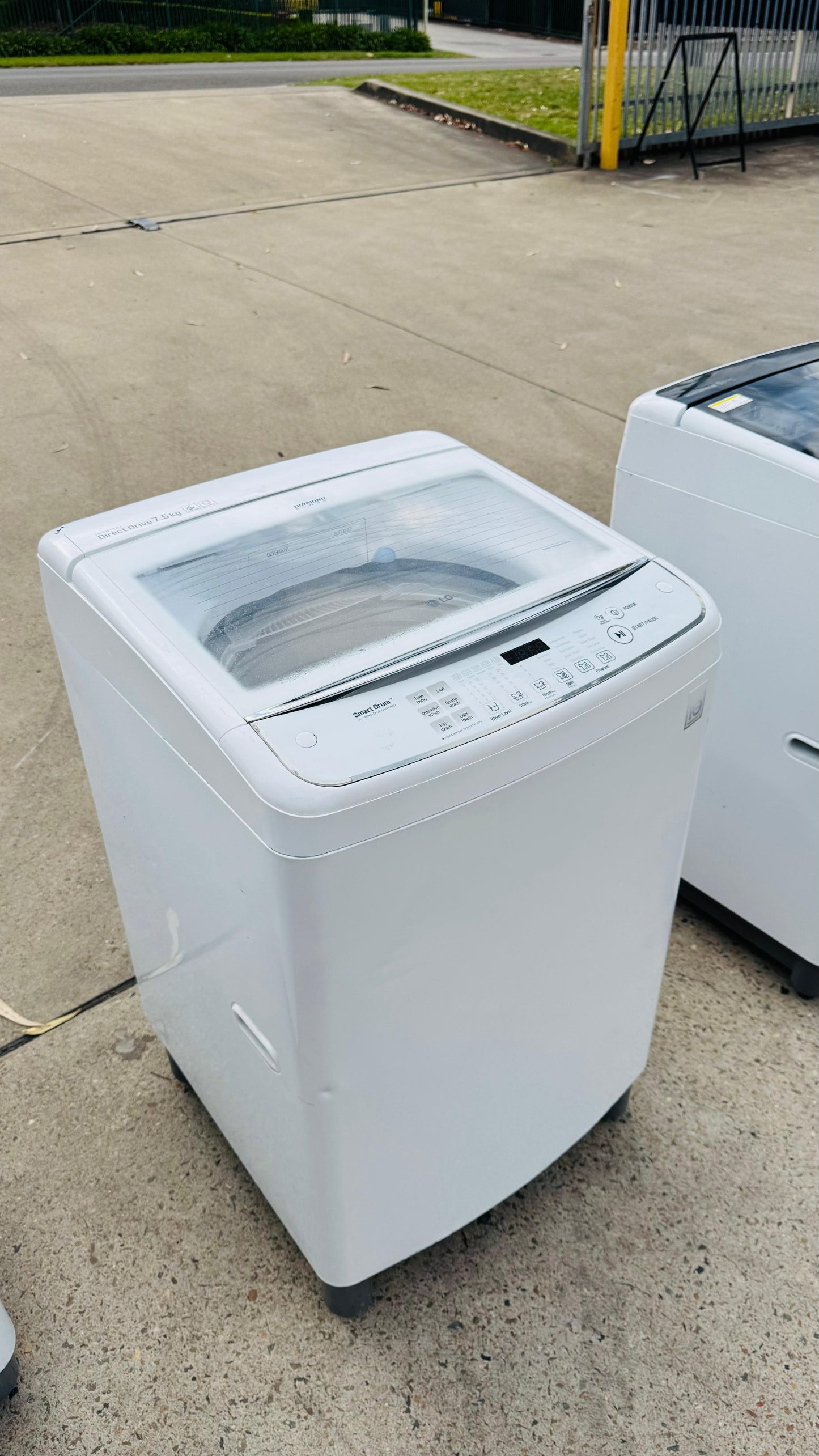 LG 7.5KGS TOP LOADER WASHING MACHINE
