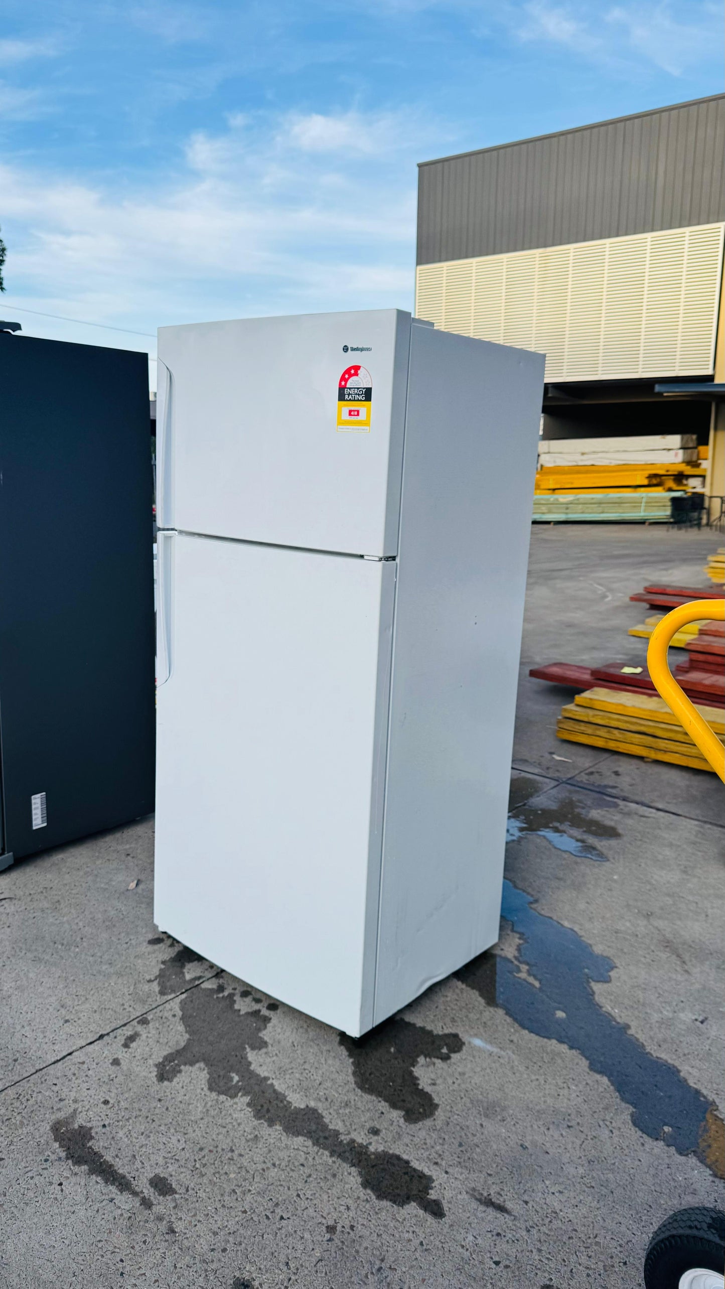 WESTINGHOUSE 537 LITRES FRIDGE FREEZER
