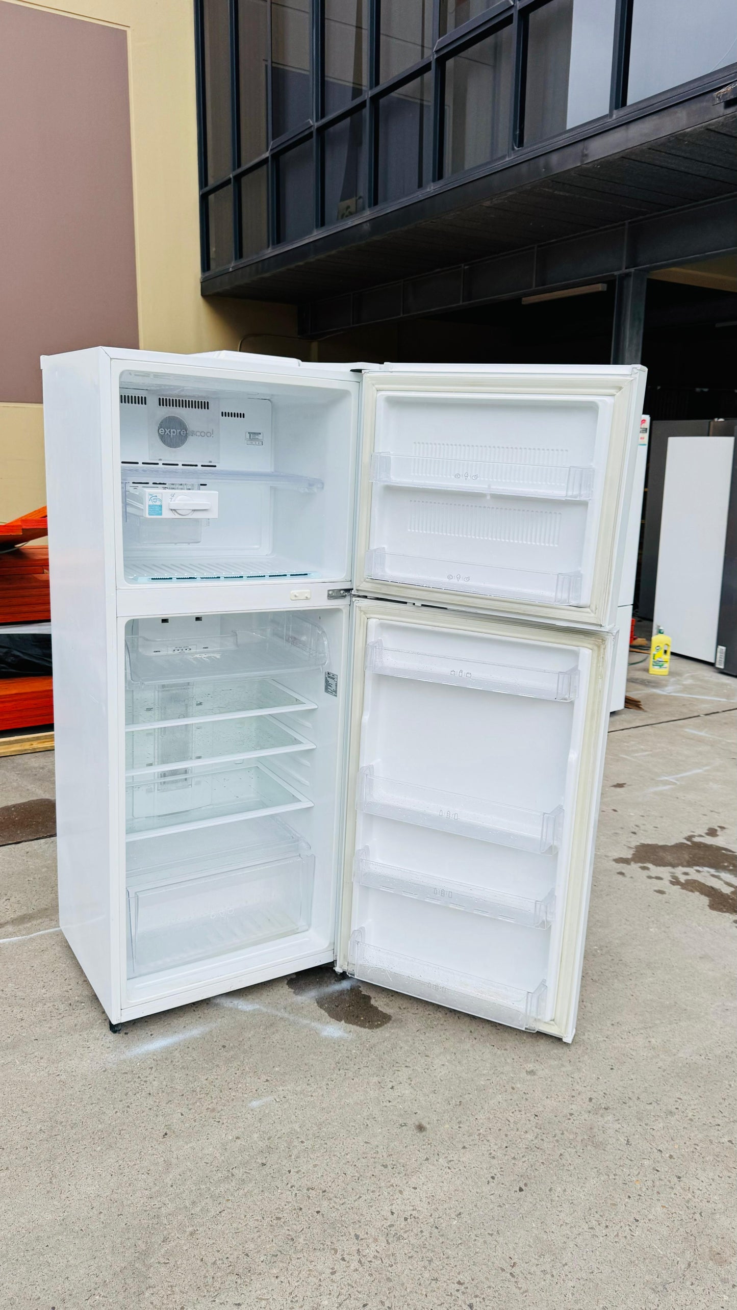 LG 422 LITRES FRIDGE FREEZER