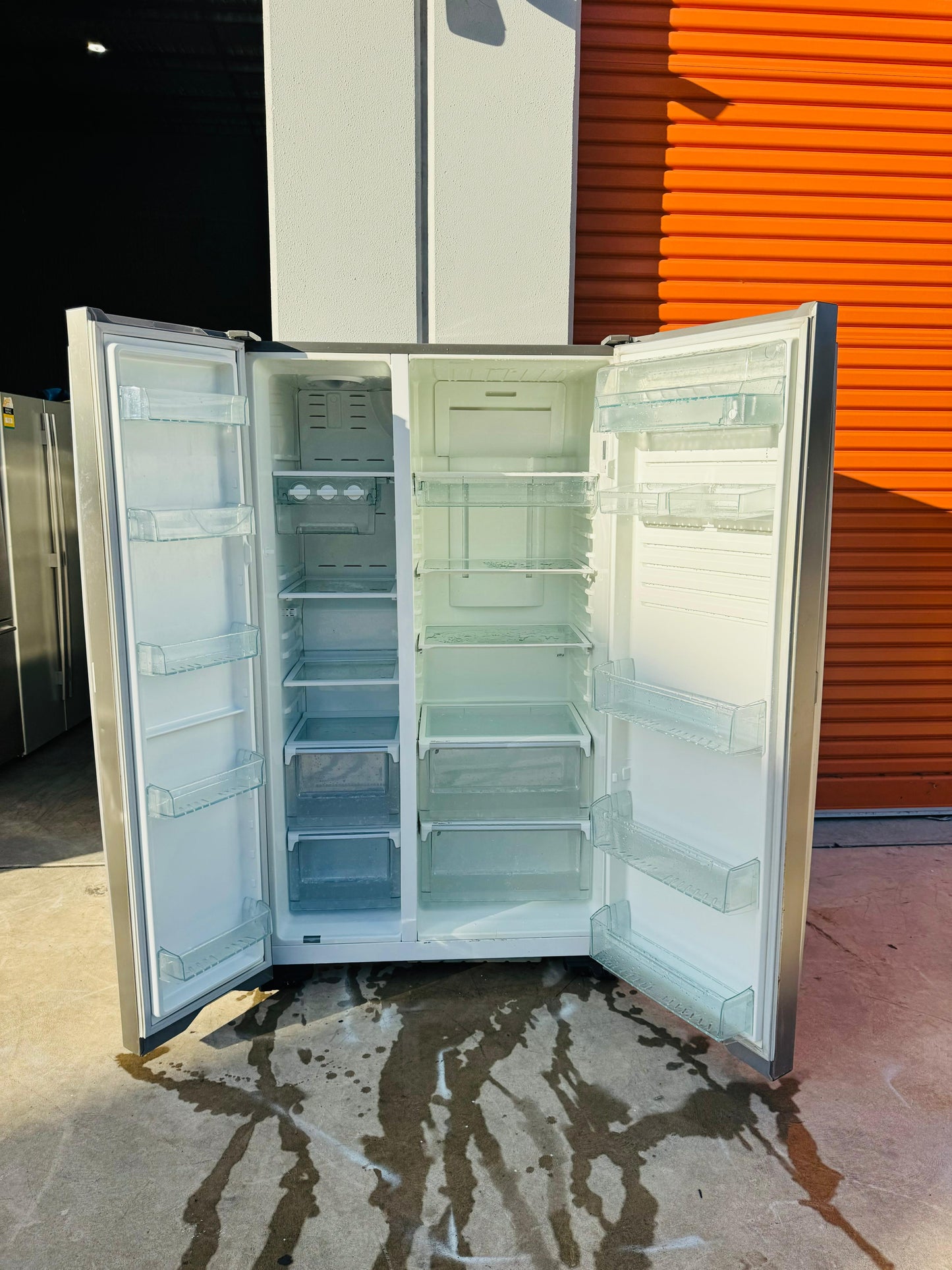 WESTING HOUSE SIDE BY SIDE 700 LITRES FRIDGE FREEZER