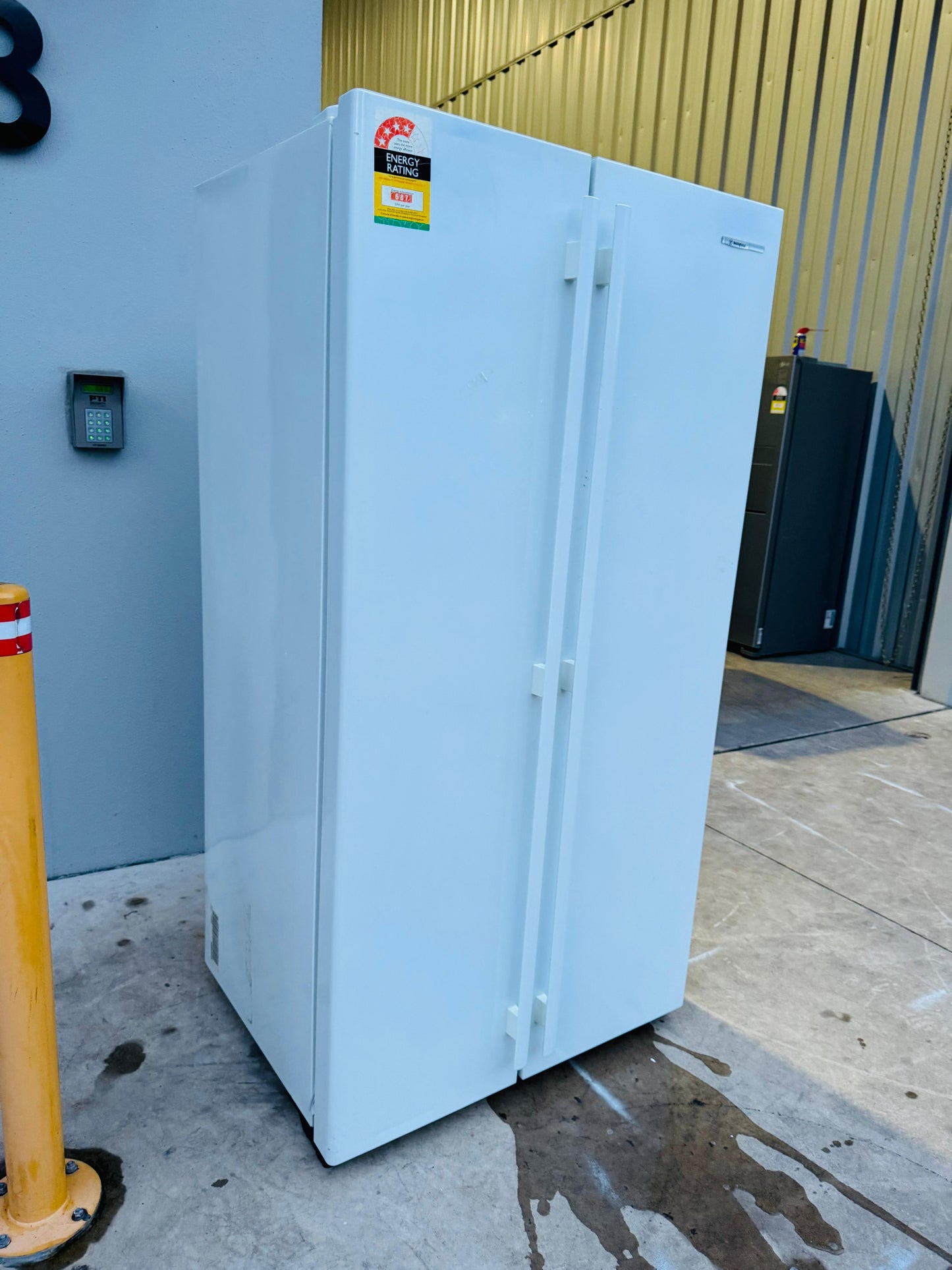 WESTING HOUSE SIDE BY SIDE 606 LITRES FRIDGE FREEZER