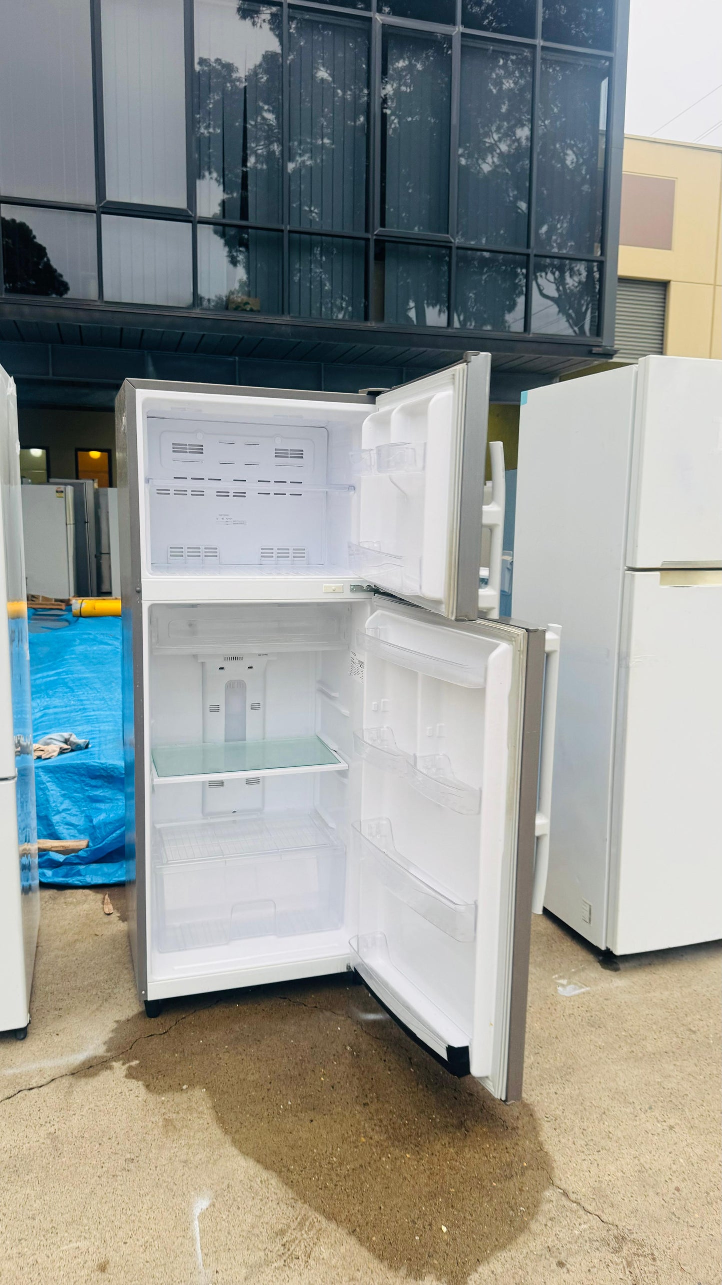DAEWOO 360 LITRES FRIDGE FREEZER
