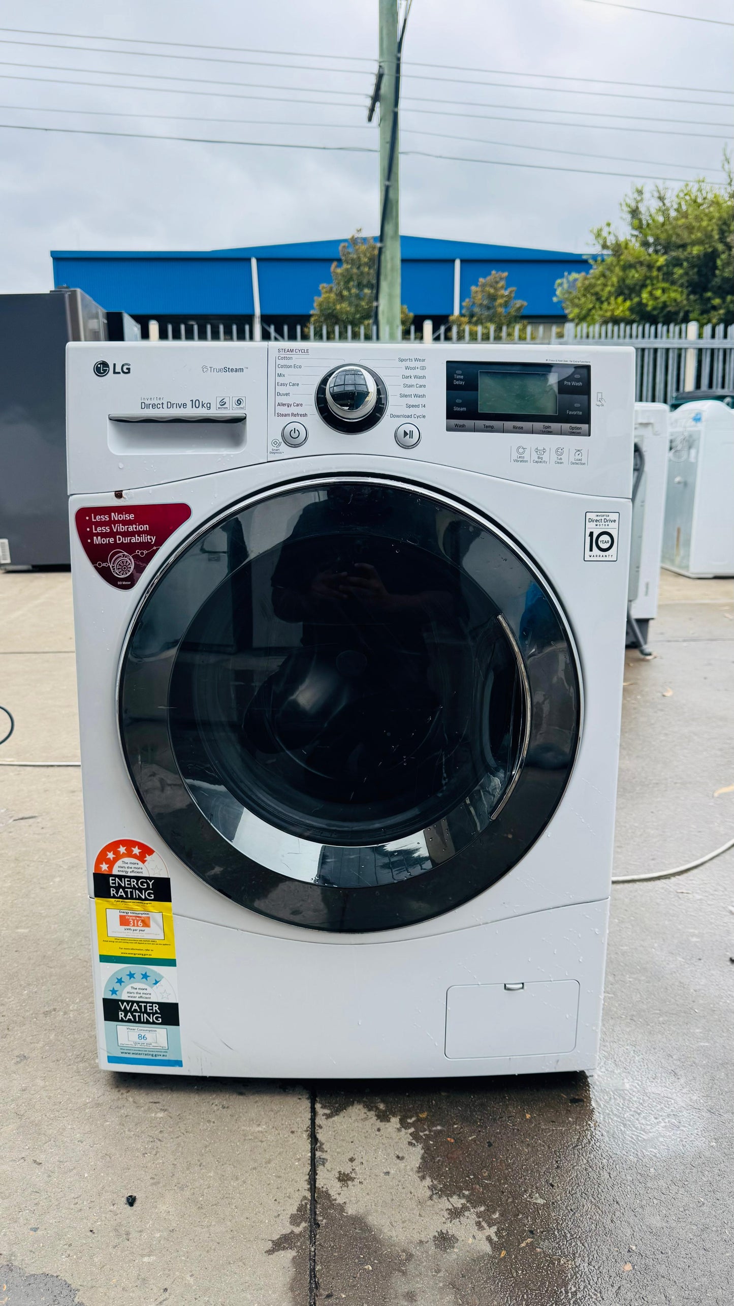 LG 10KGS FRONT LOADER WASHING MACHINE