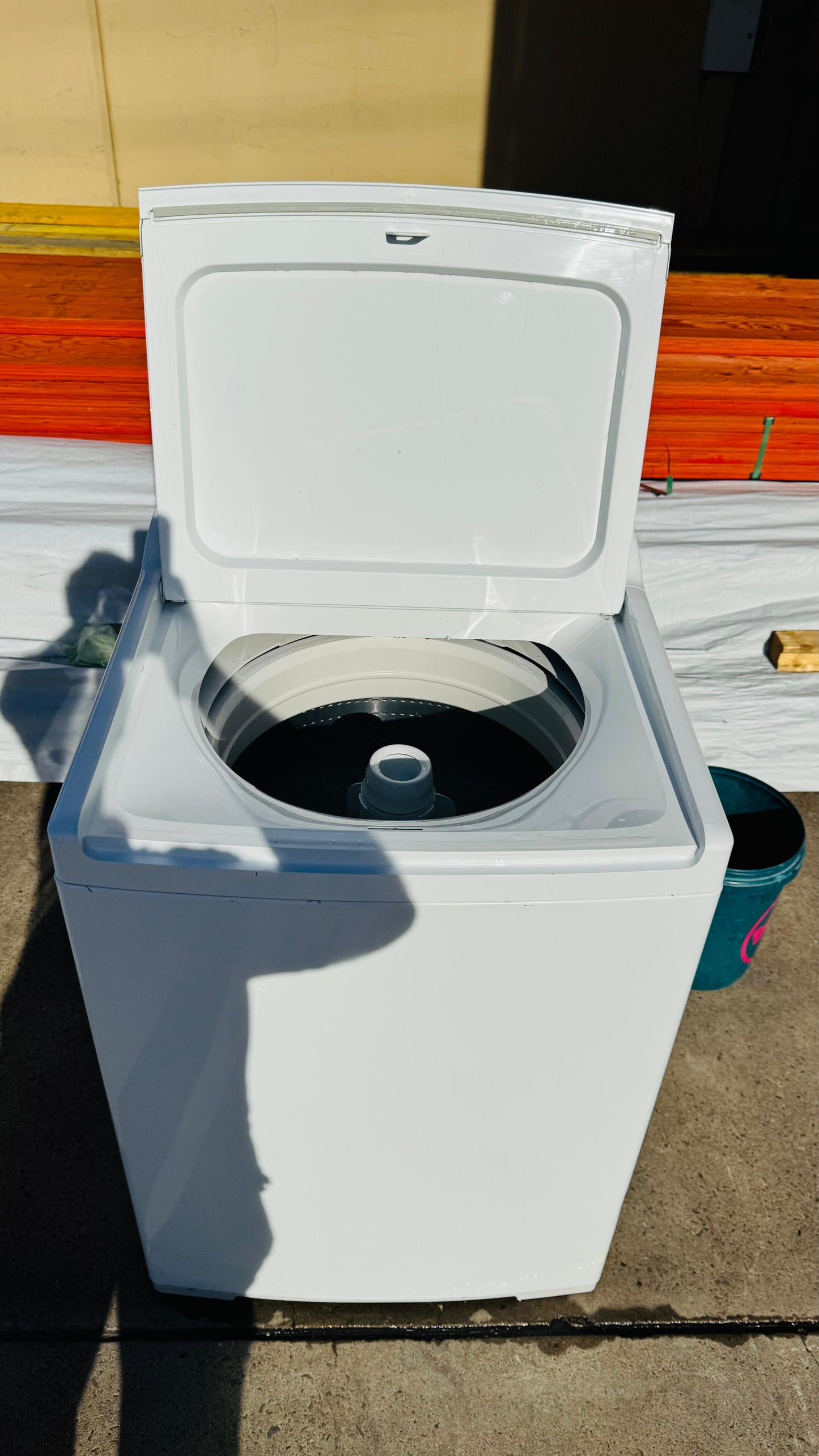 FISHER AND PAYKEL 10KGS TOP LOADER WASHING MACHINE