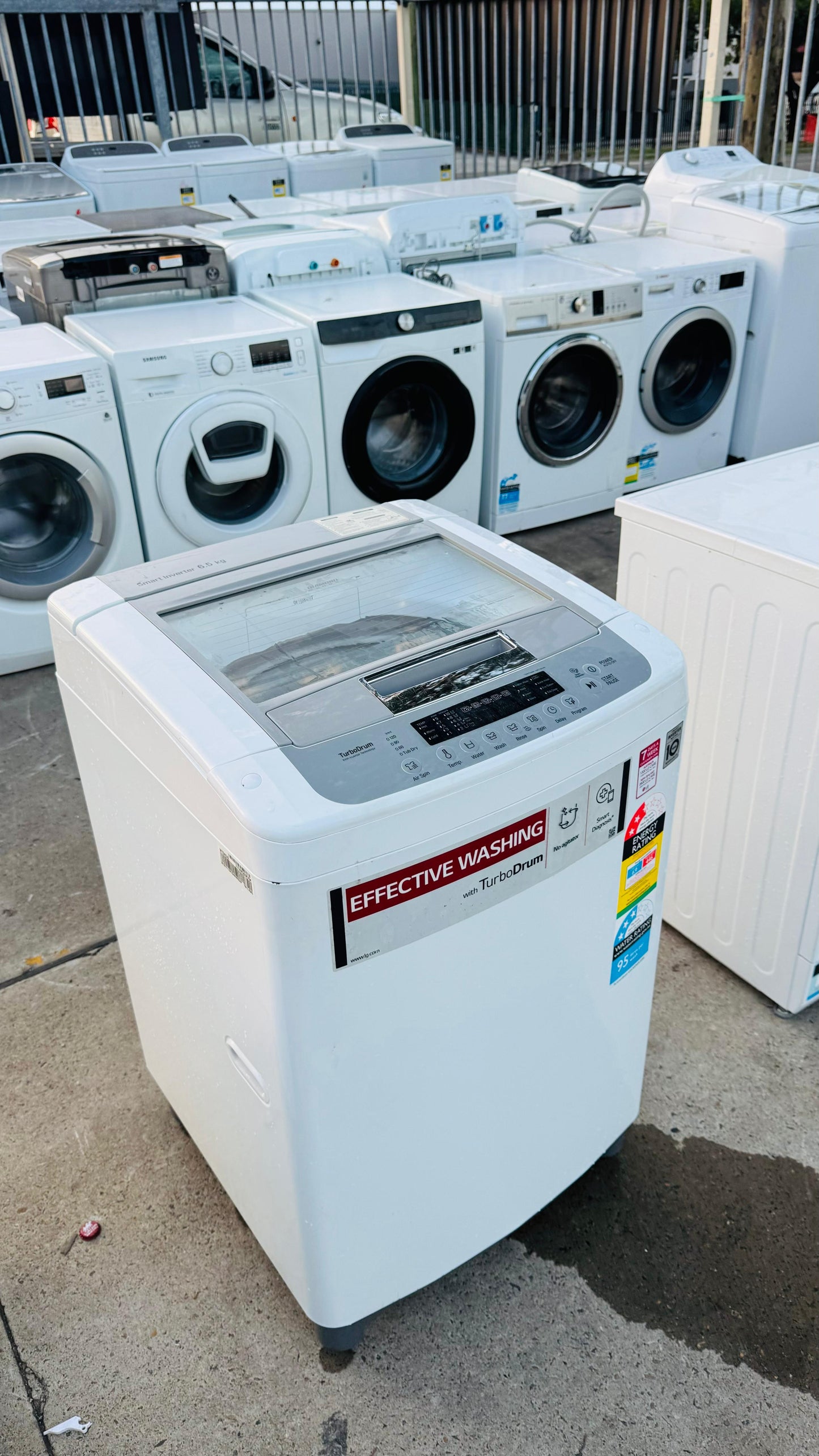 LG 6.5KGS TOP LOADER WASHING MACHINE