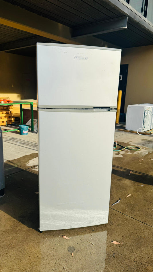 KELVINATOR 390 LITRES FRIDGE FREEZER