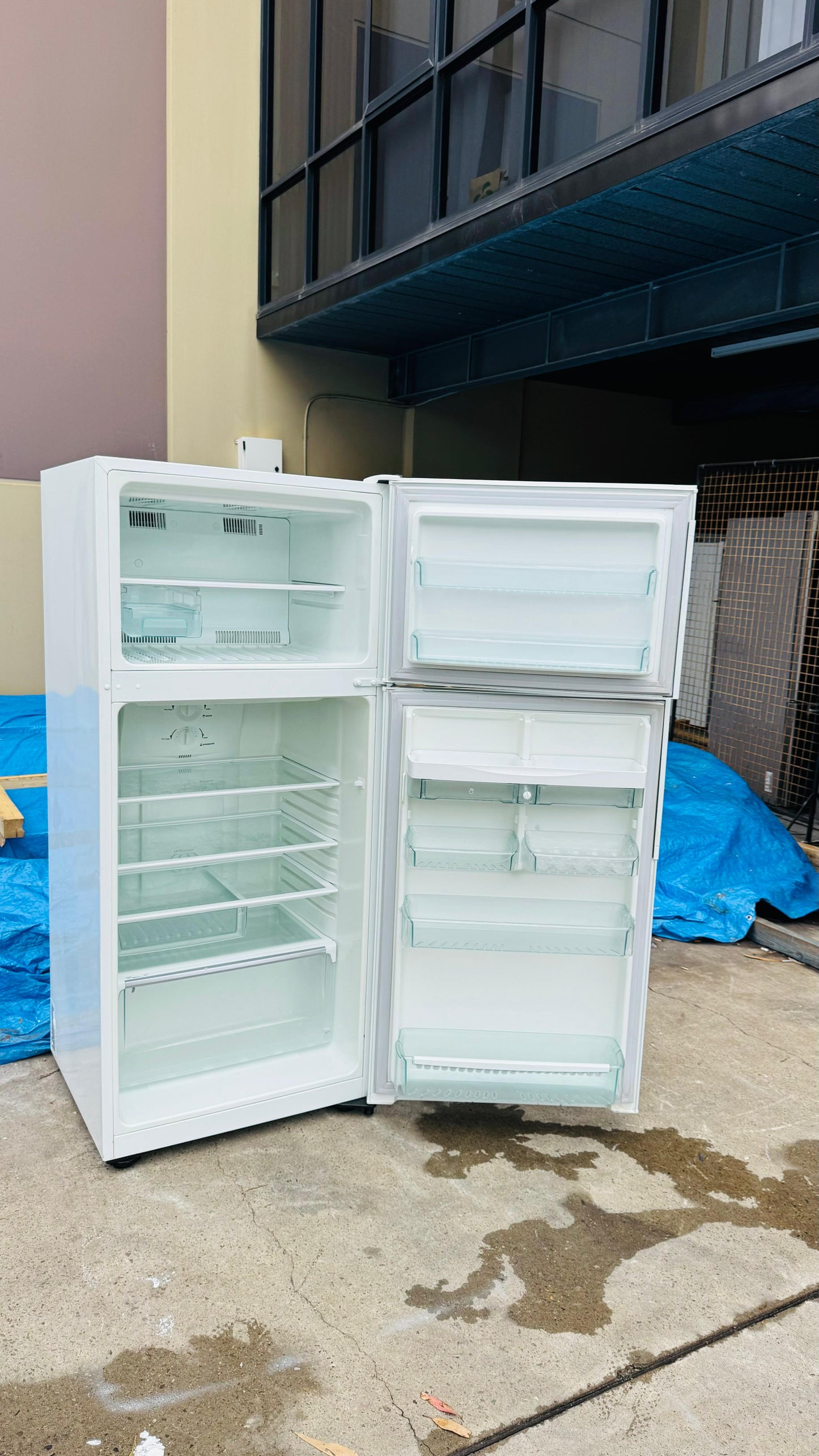 WESTINGHOUSE 420 LITRES FRIDGE FREEZER