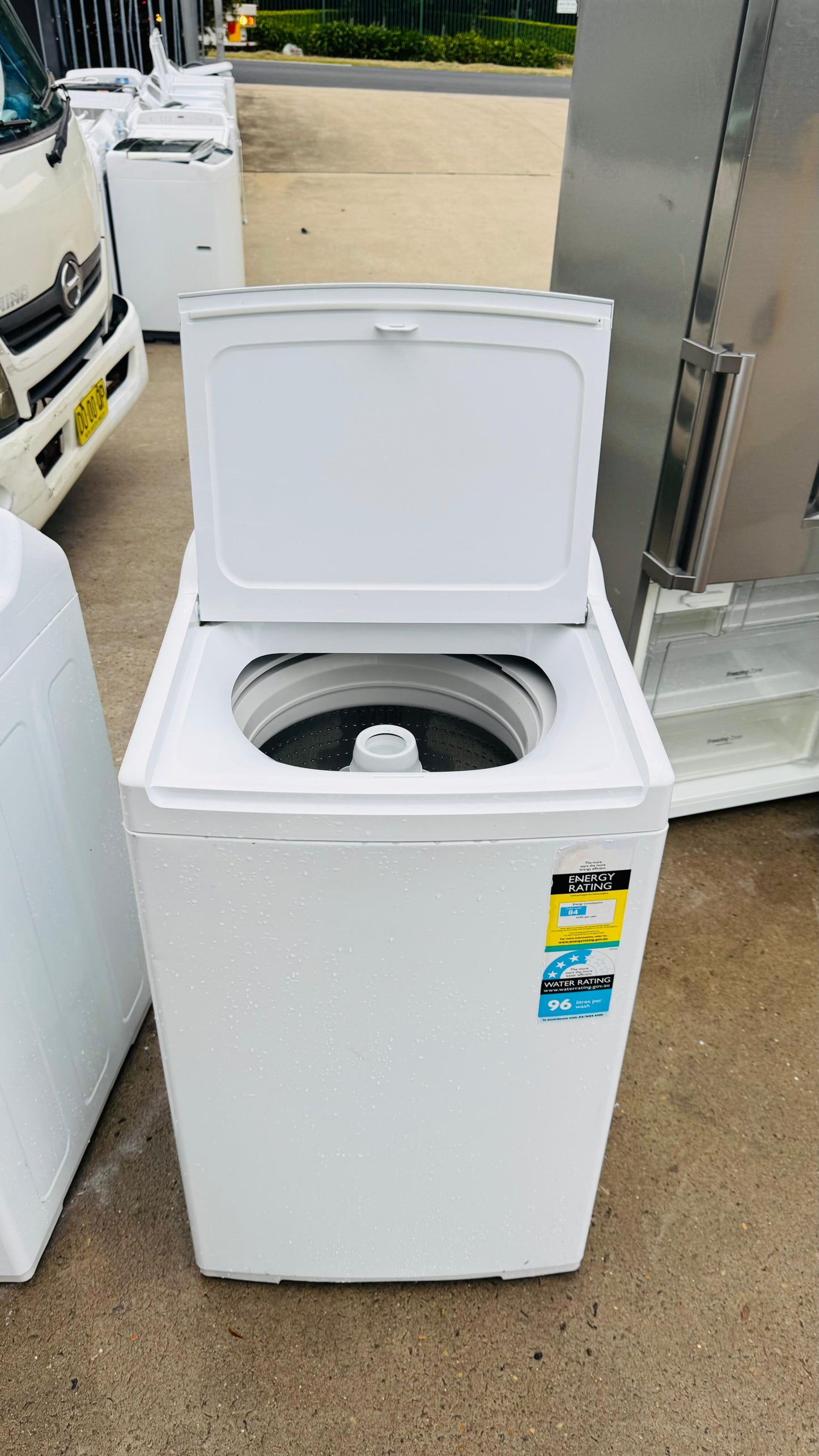 FISHER AND PAYKEL 8.5KGS TOP LOADER WASHING MACHINE