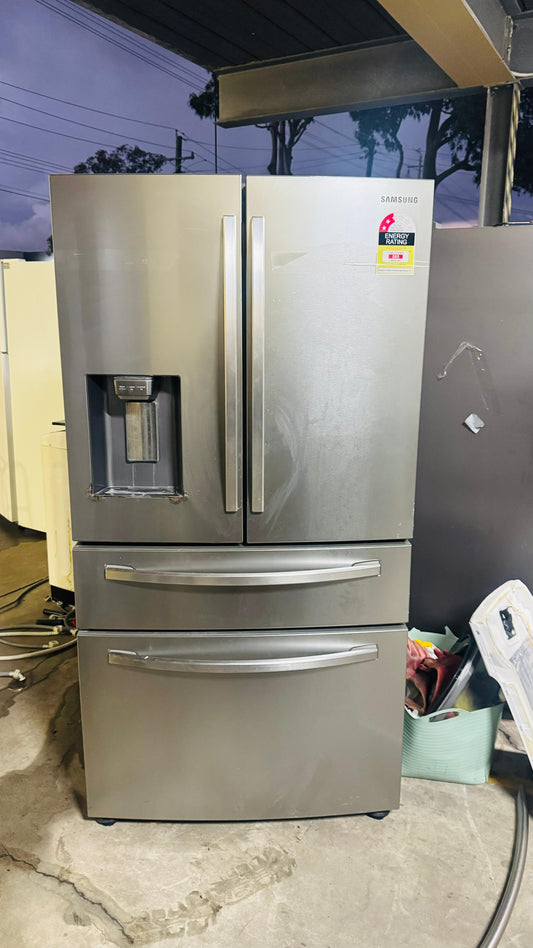 SAMSUNG 680 LITRES FRENCH DOOR FRIDGE FREEZER