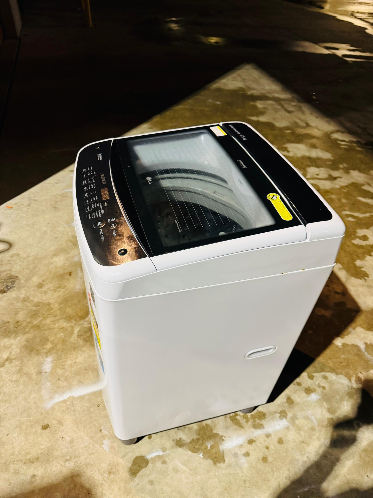 LG 6.5 KGS TOP LOADER WASHING MACHINE