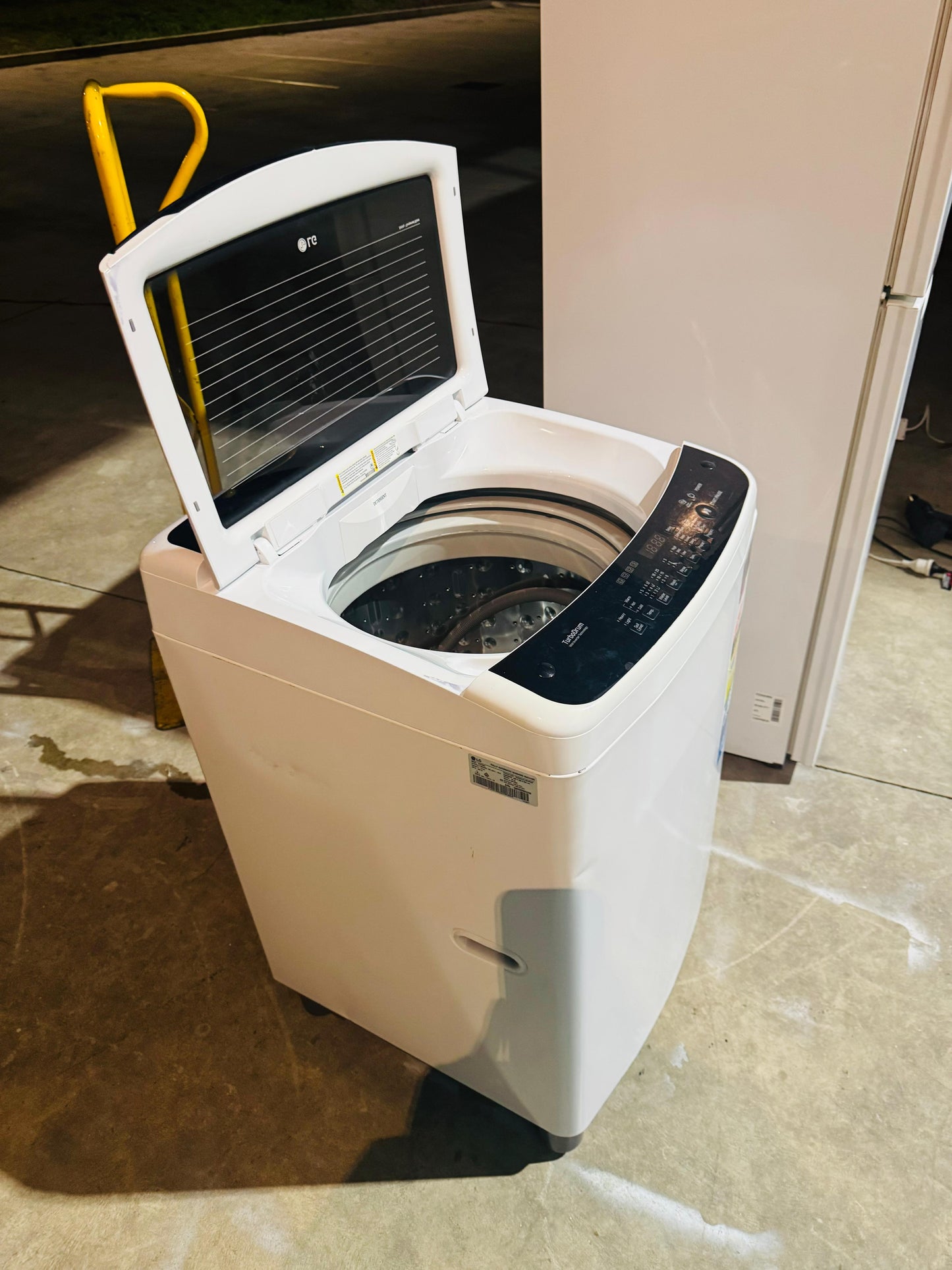 LG 7.5 KGS TOP LOADER WASHING MACHINE