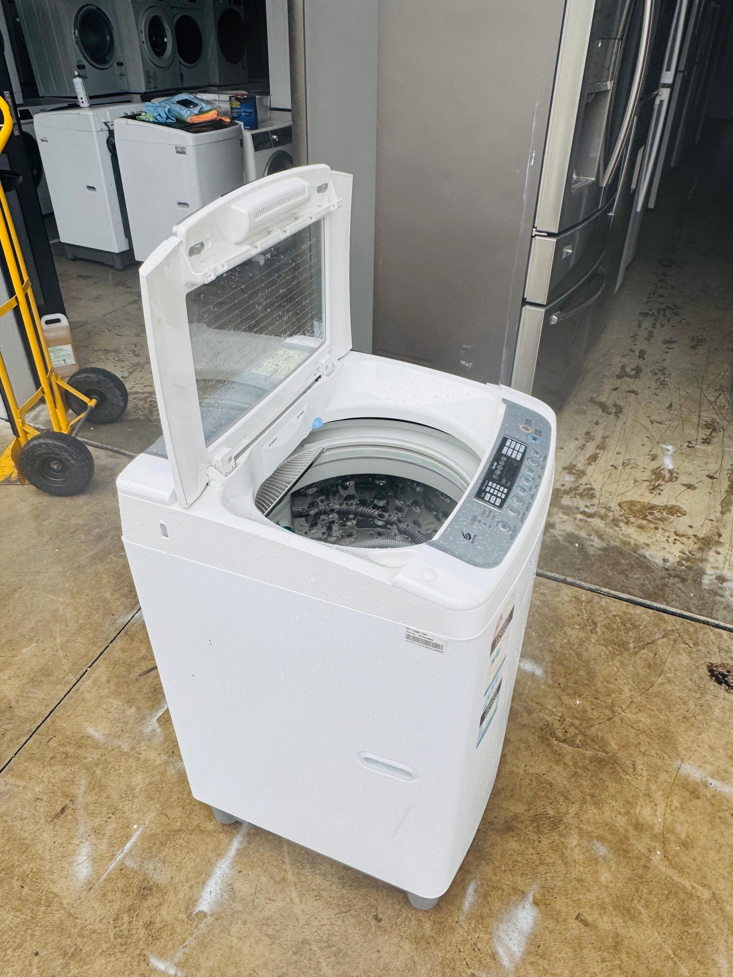 LG 6.5 KGS TOP LOADER WASHING MACHINE