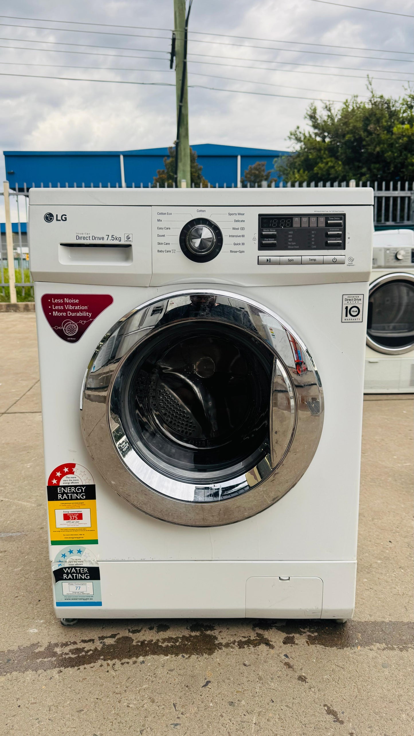 LG 7.5KGS FRONT LOADER WASHING MACHINE