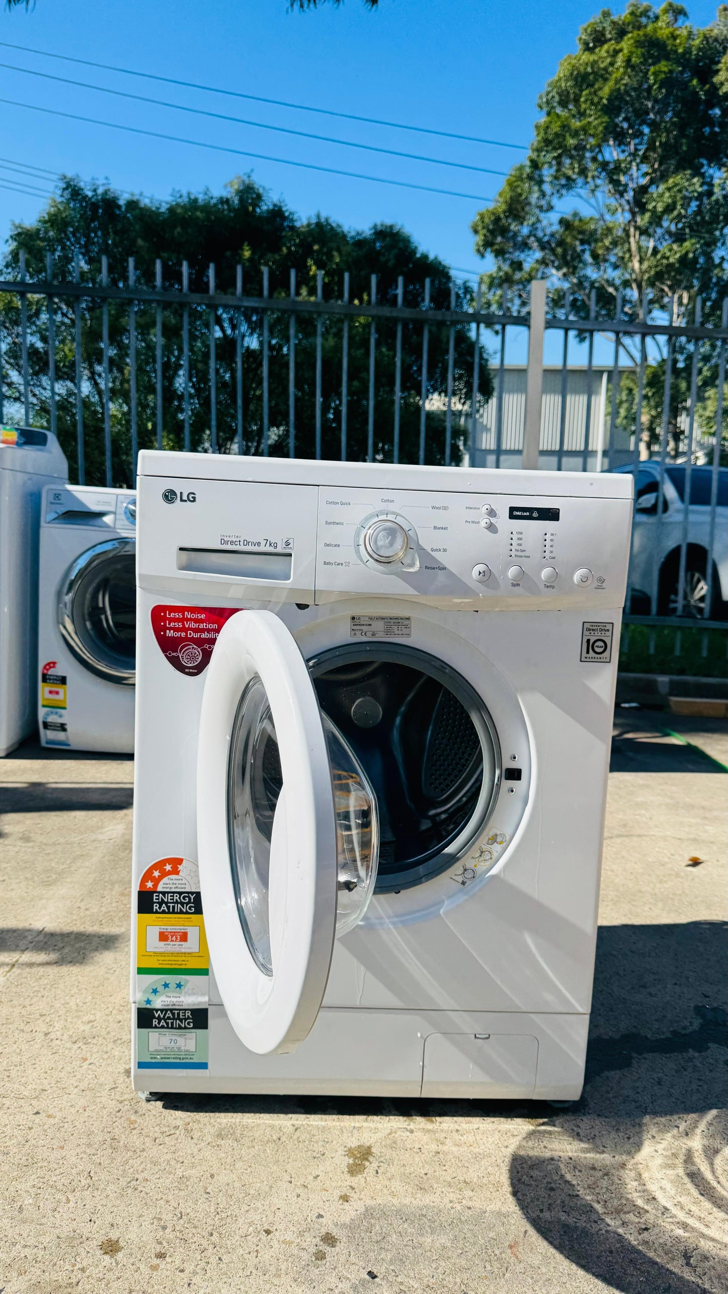 LG 7KGS FRONT LOADER WASHING MACHINE