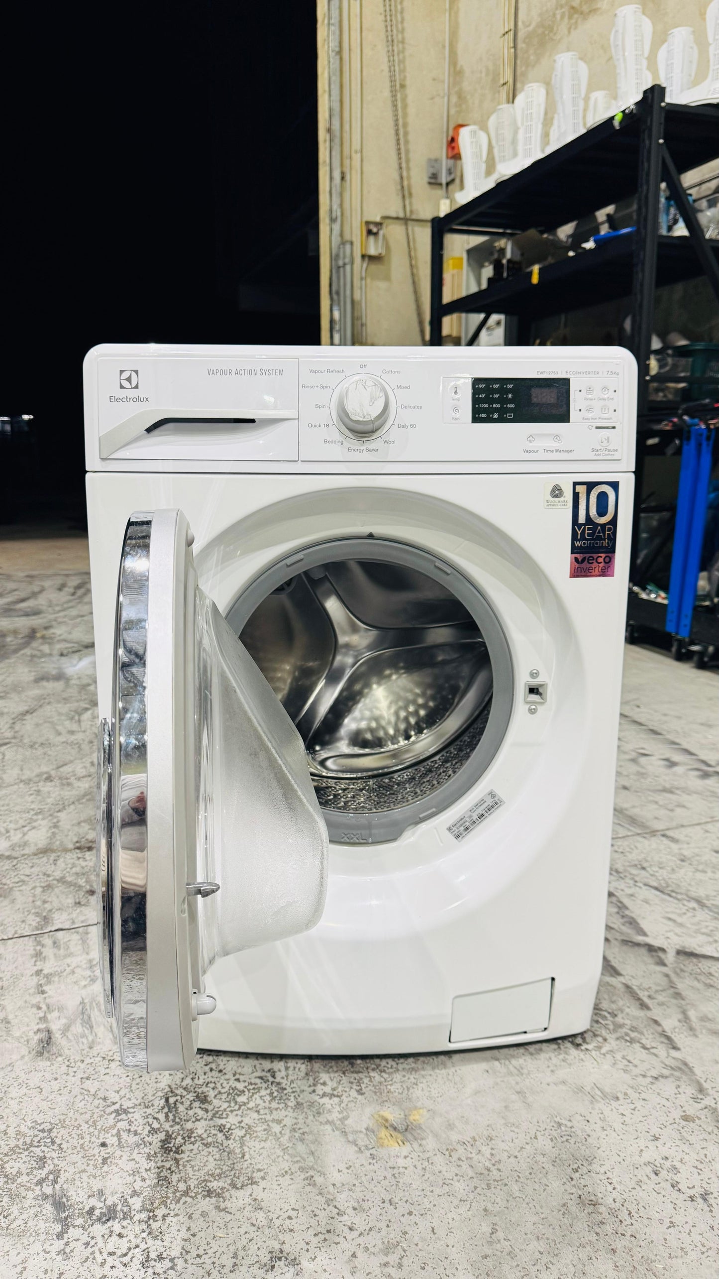ELECTROLUX 7.5 KGS FRONT LOADER WASHING MACHINE