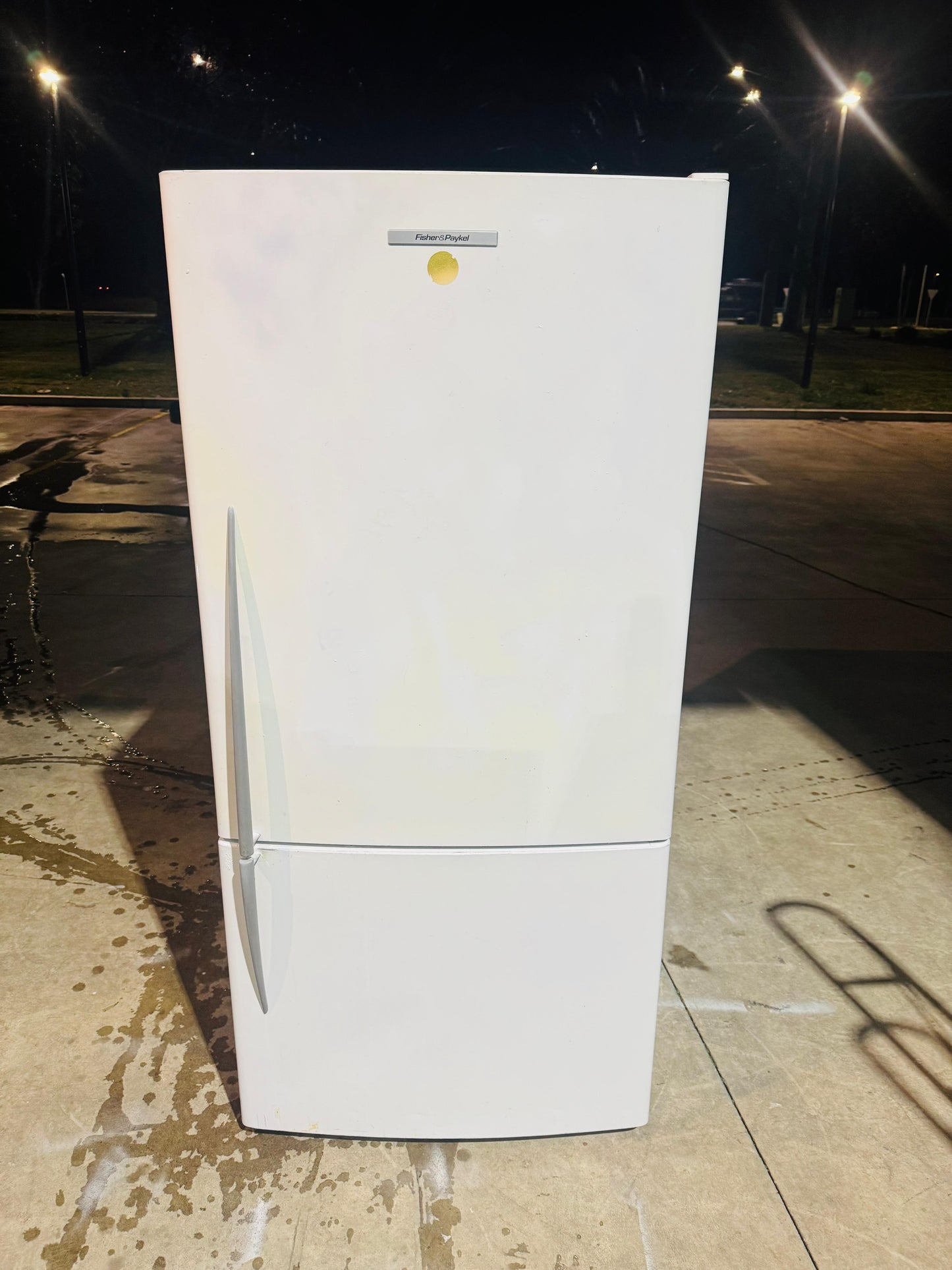 FISHER AND PAYKEL 519 LITRES FRIDGE FREEZER