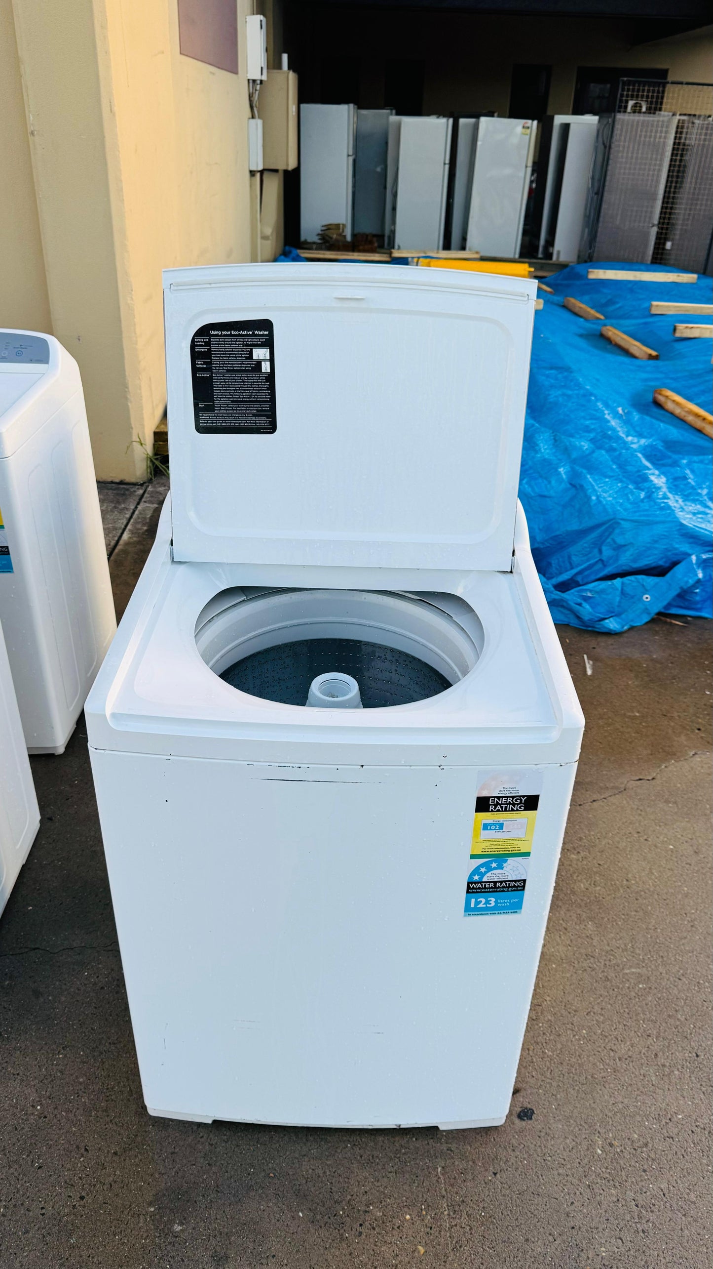 FISHER AND PAYKEL 10KGS TOP LOADER WASHING MACHINE
