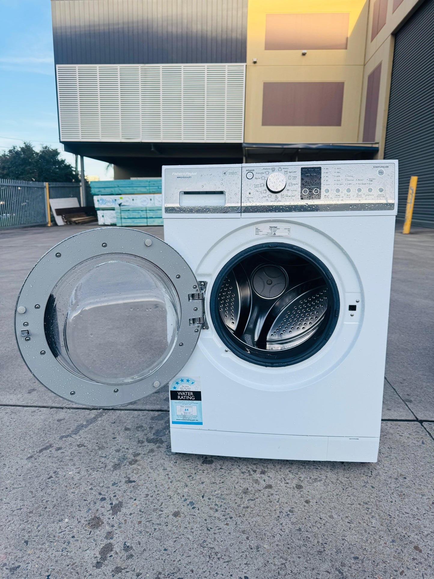 FISHER AND PAYKEL 7.5KGS FRONT LOADER WASHING MACHINE