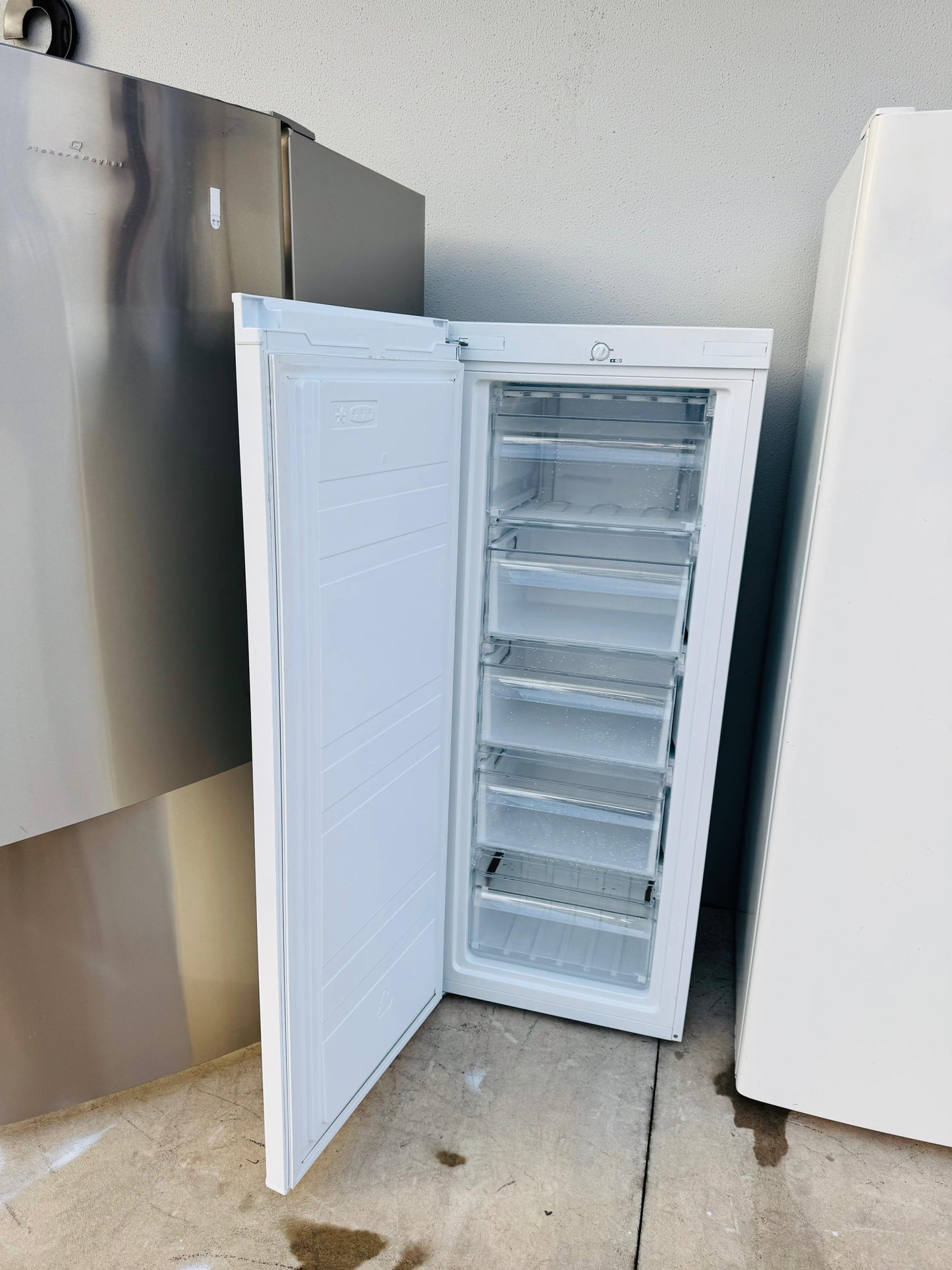 INALTO 172 LITRES FREEZER ONLY