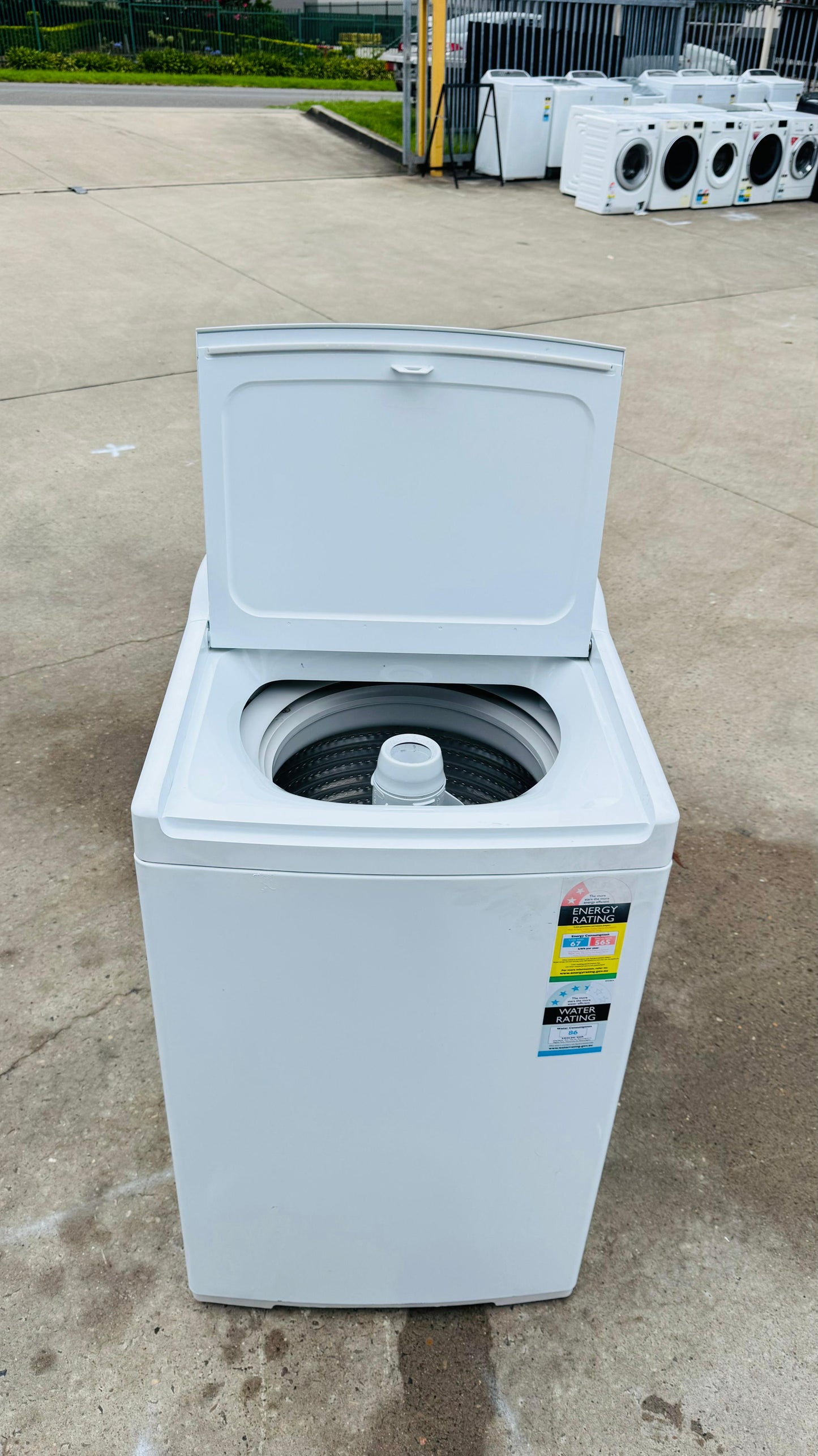 FISHER AND PAYKEL 7KGS TOP LOADER WASHING MACHINE