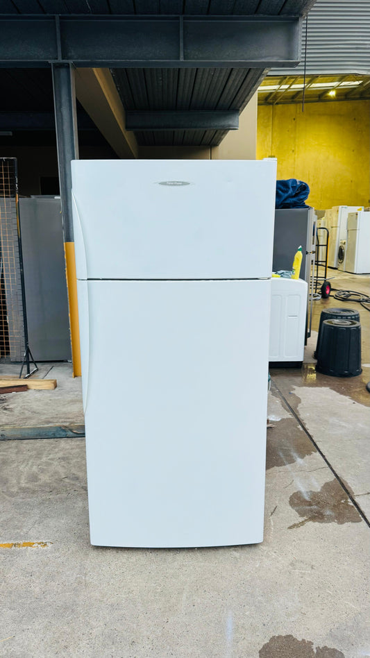FISHER AND PAYKEL 517 LITRES FRIDGE FREEZER