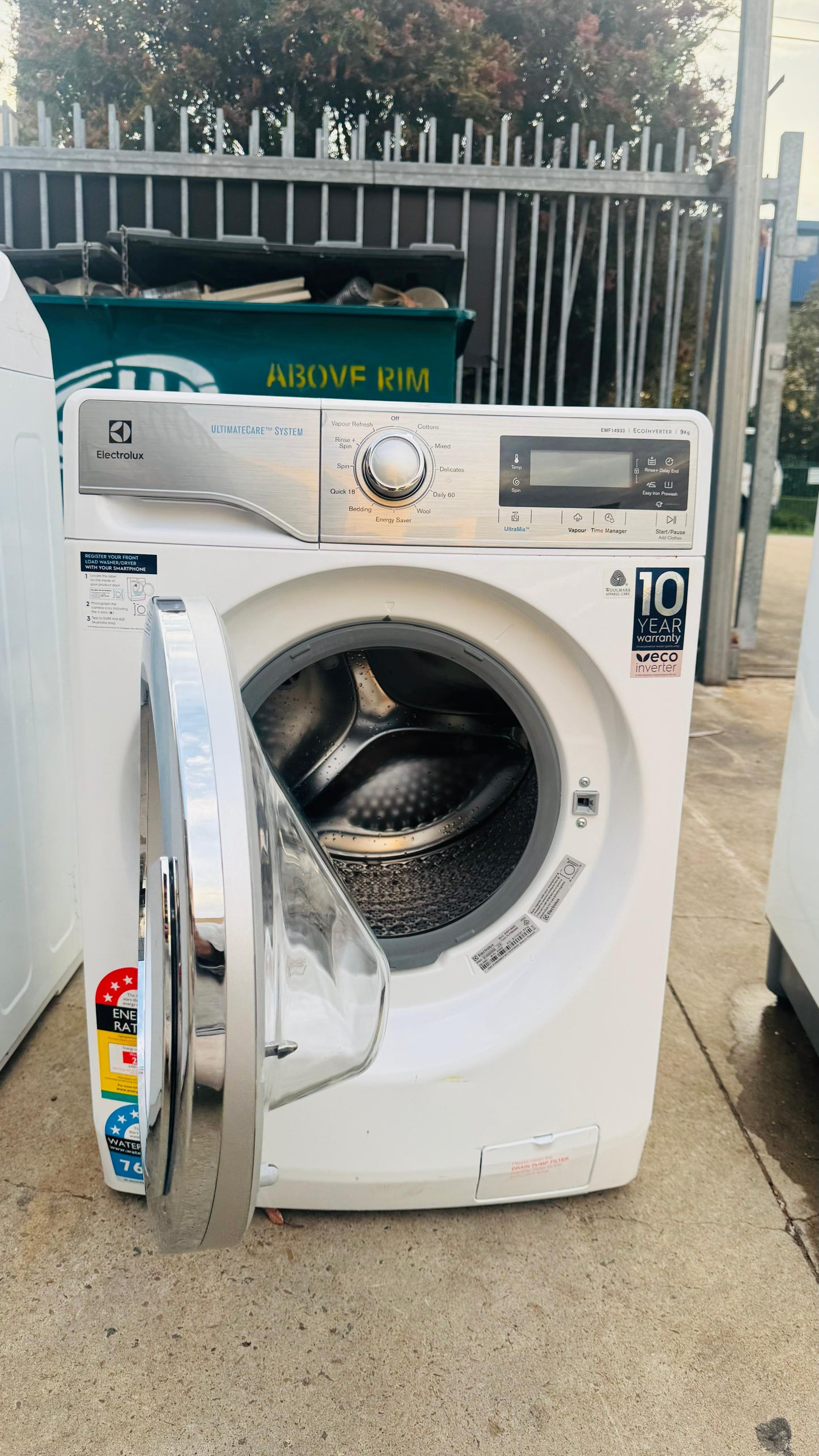 ELECTROLUX 9KGS FRONT LOADER WASHING MACHINE
