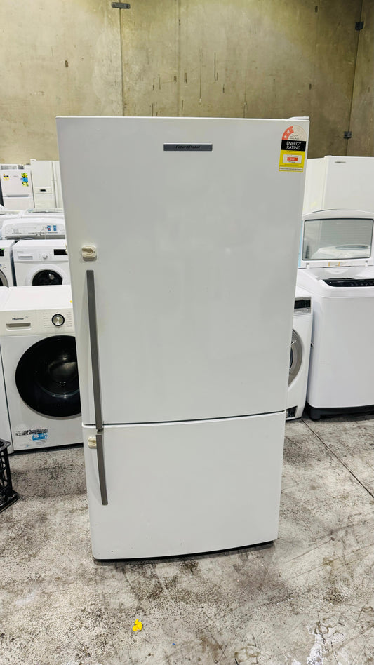FISHER AND PAYKEL 522 LITRES FRIDGE FREEZER