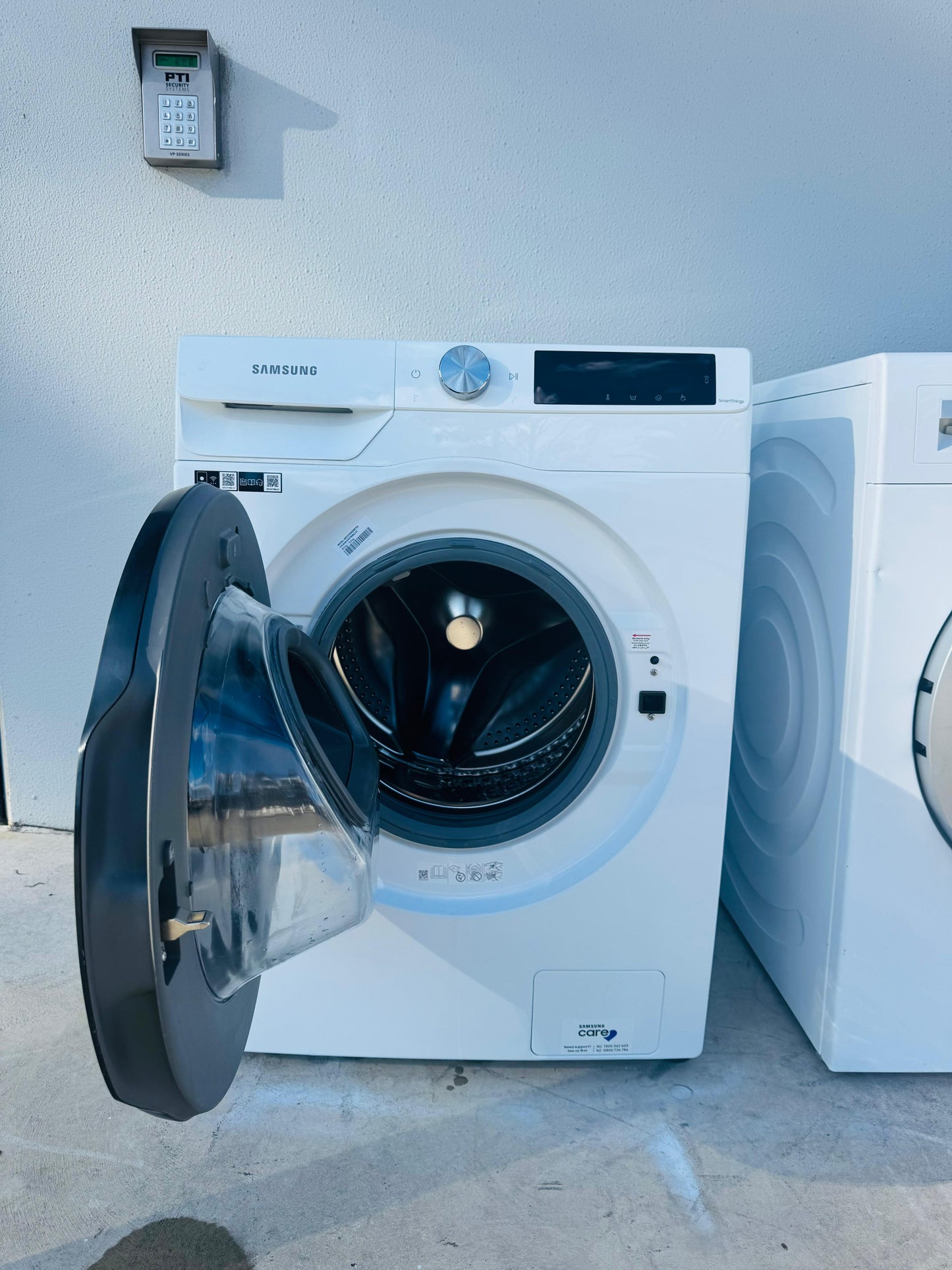 SAMSUNG 10KGS FRONT LOADER WASHING MACHINE