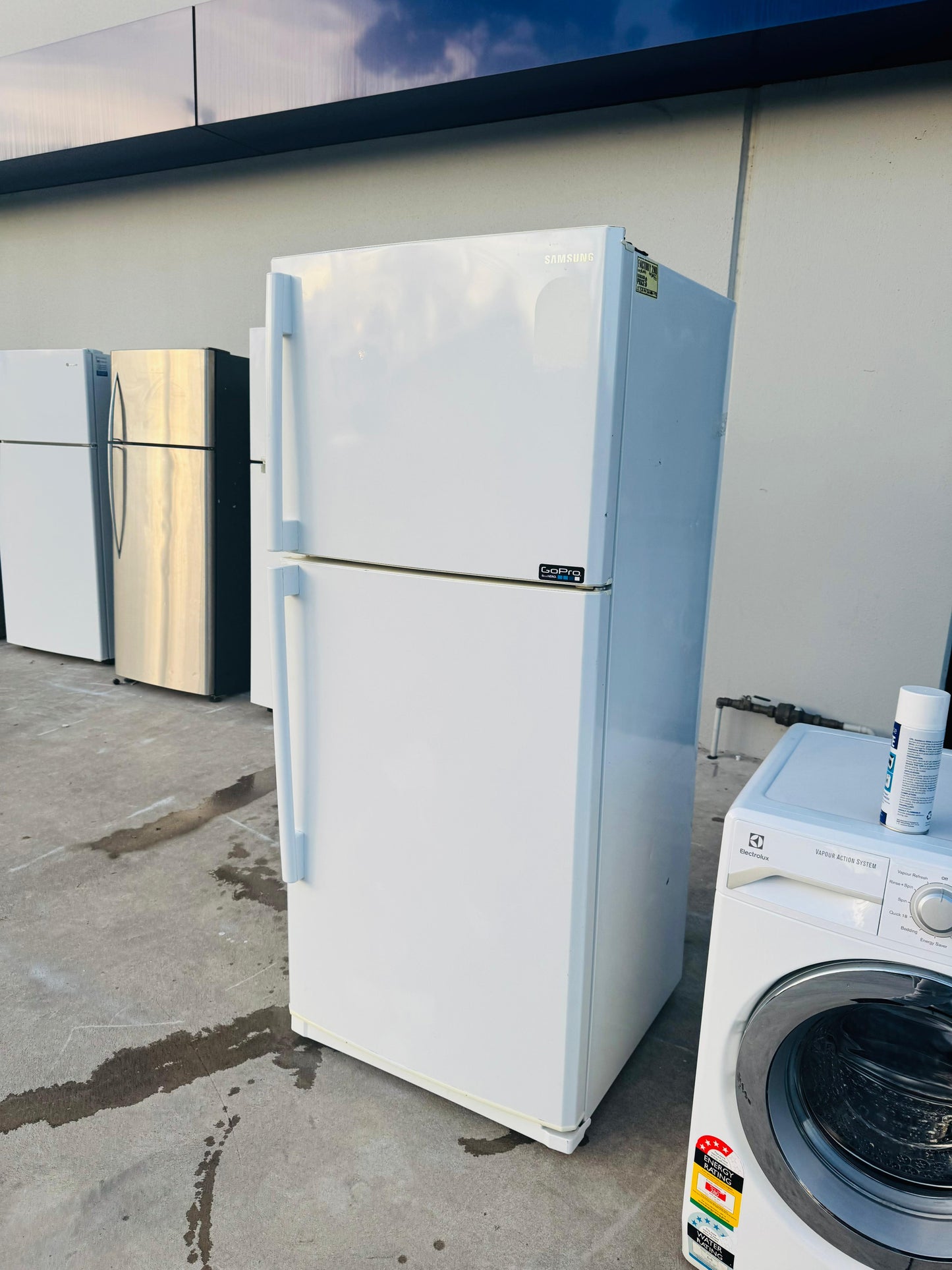 SAMSUNG 431 LITRES FRIDGE FREEZER