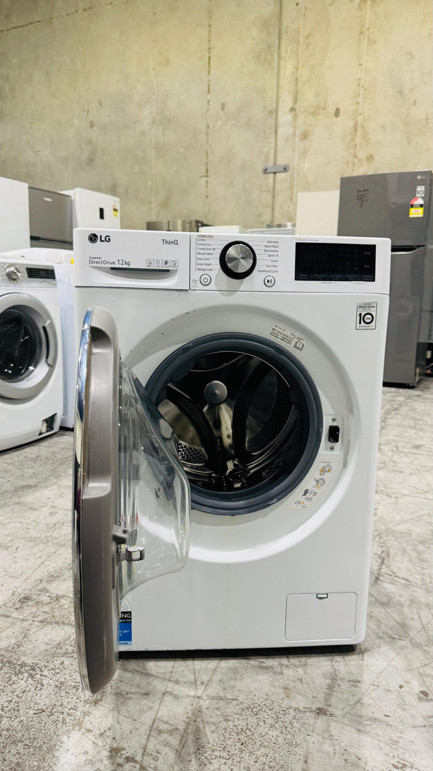 LG 12KGS FRONT LOADER WASHING MACHINE