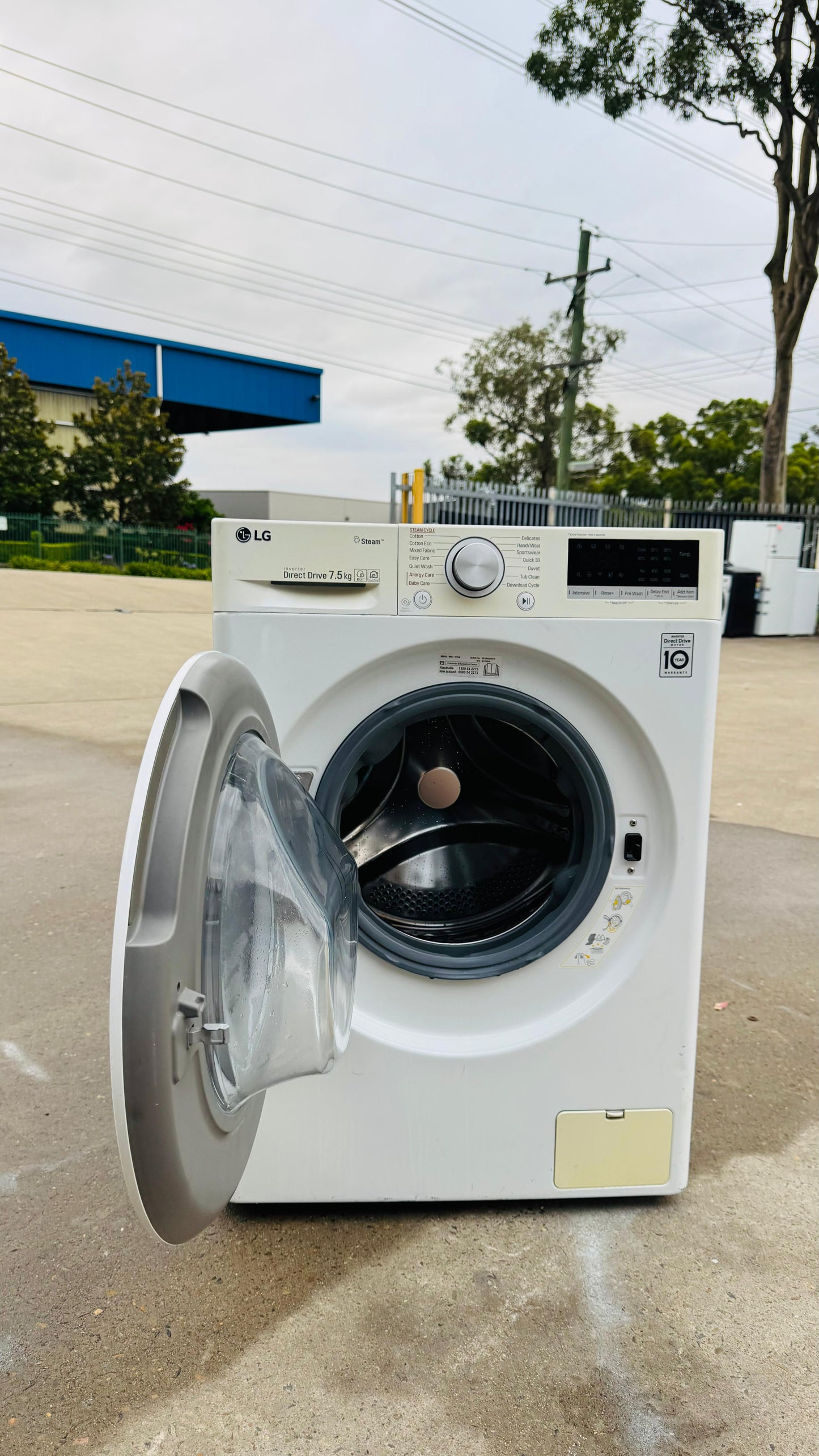 LG 7.5KGS FRONT LOADER WASHING MACHINE