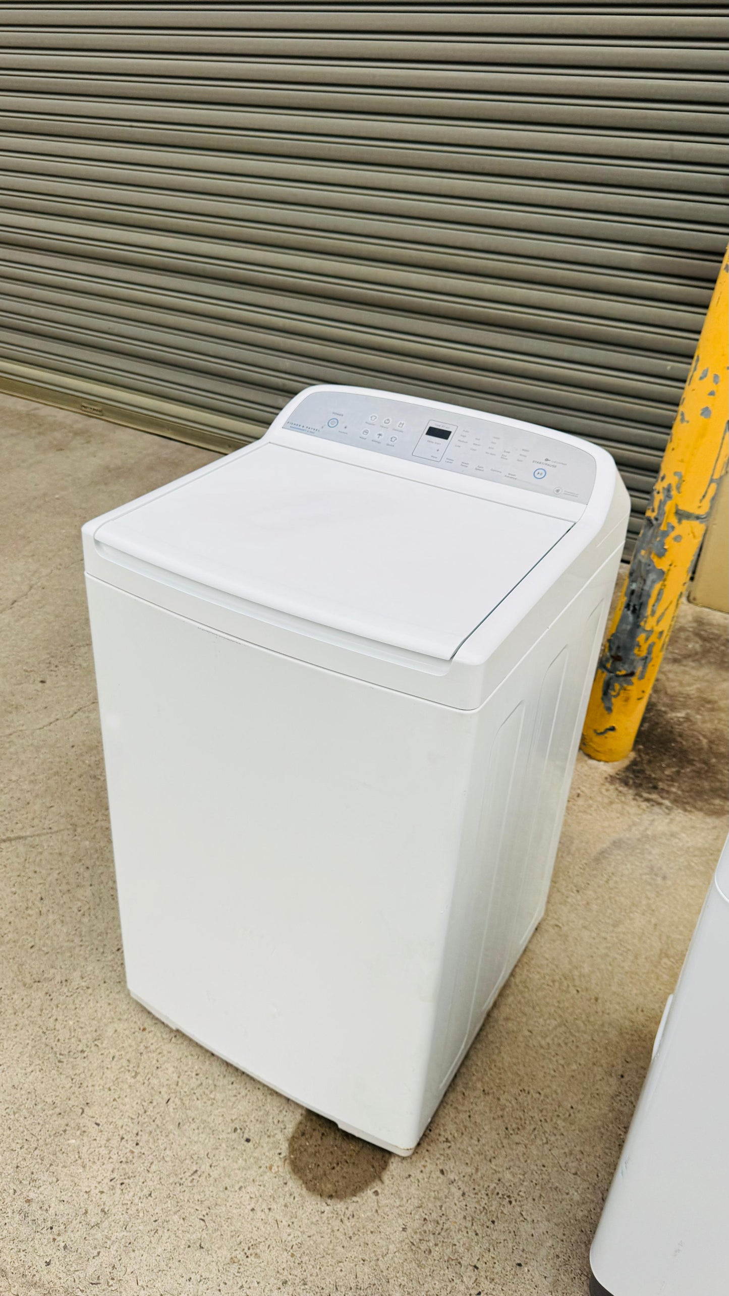 FISHER AND PAYKEL 8.5KGS TOP LOADER WASHING MACHINE