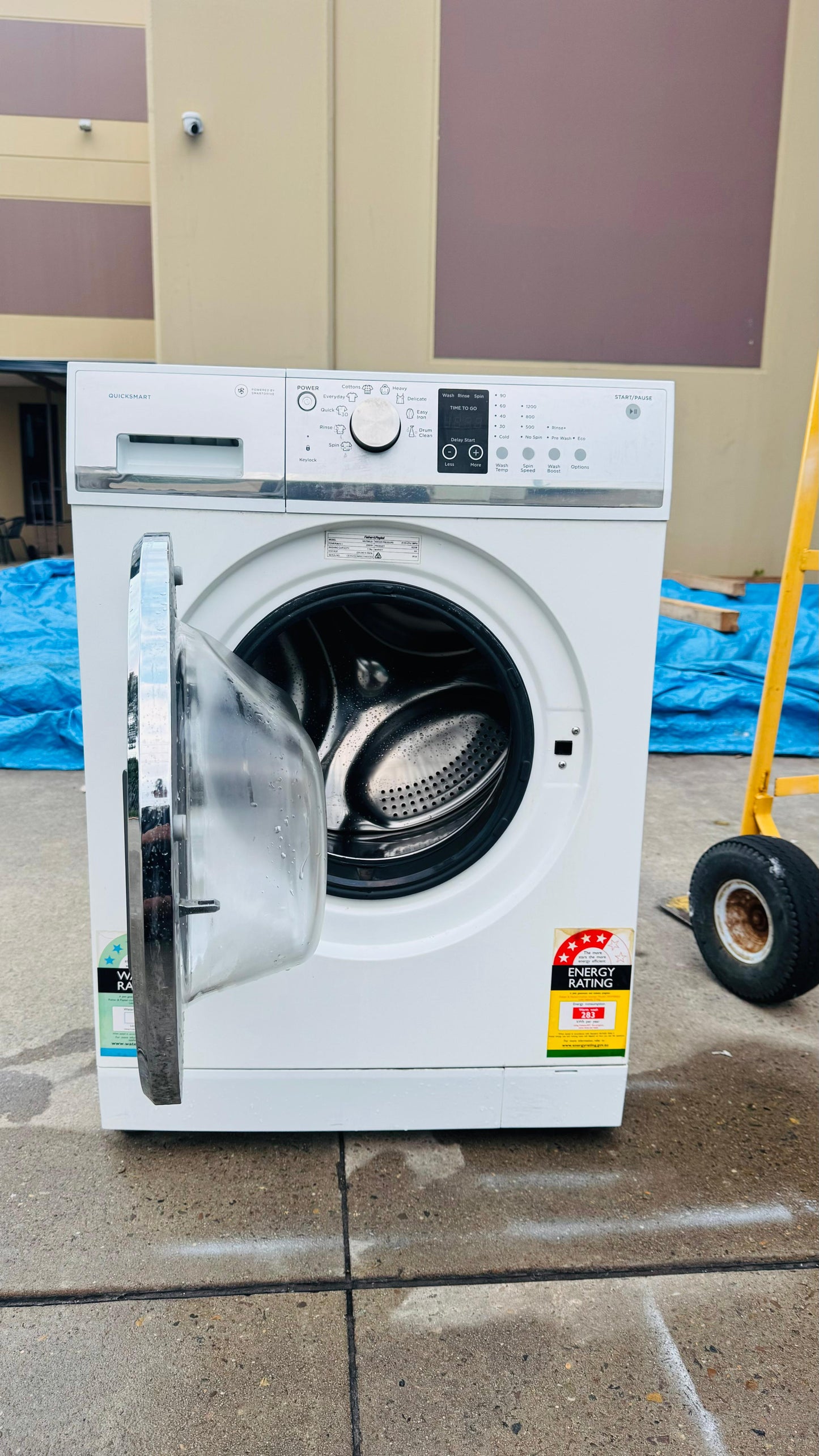 FISHER AND PAYKEL 7.5KGS FRONT LOADER WASHING MACHINE