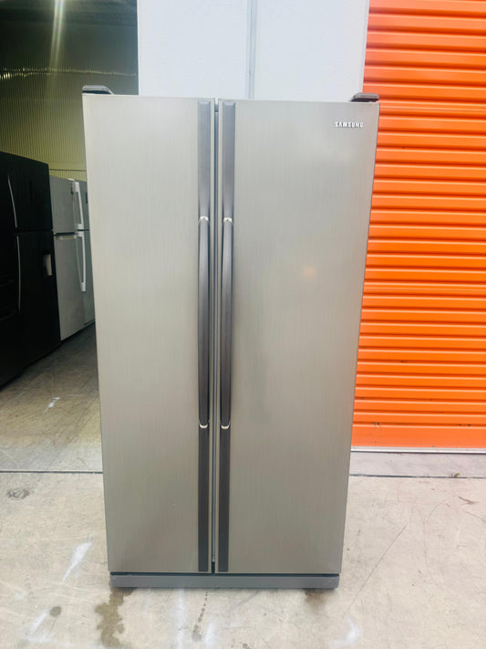 SAMSUNG 535 LITRES SIDE BY SIDE DOOR FRIDGE FREEZER