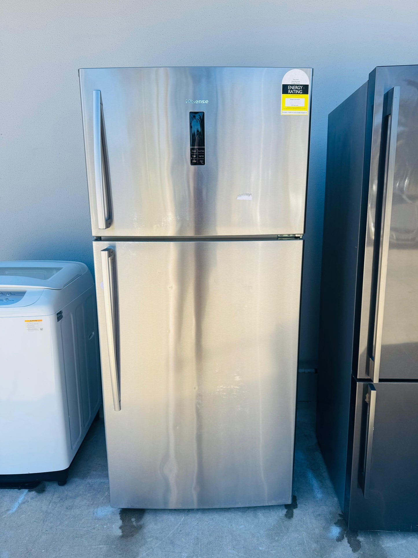 HISENSE 520 LITRES FRIDGE FREEZER