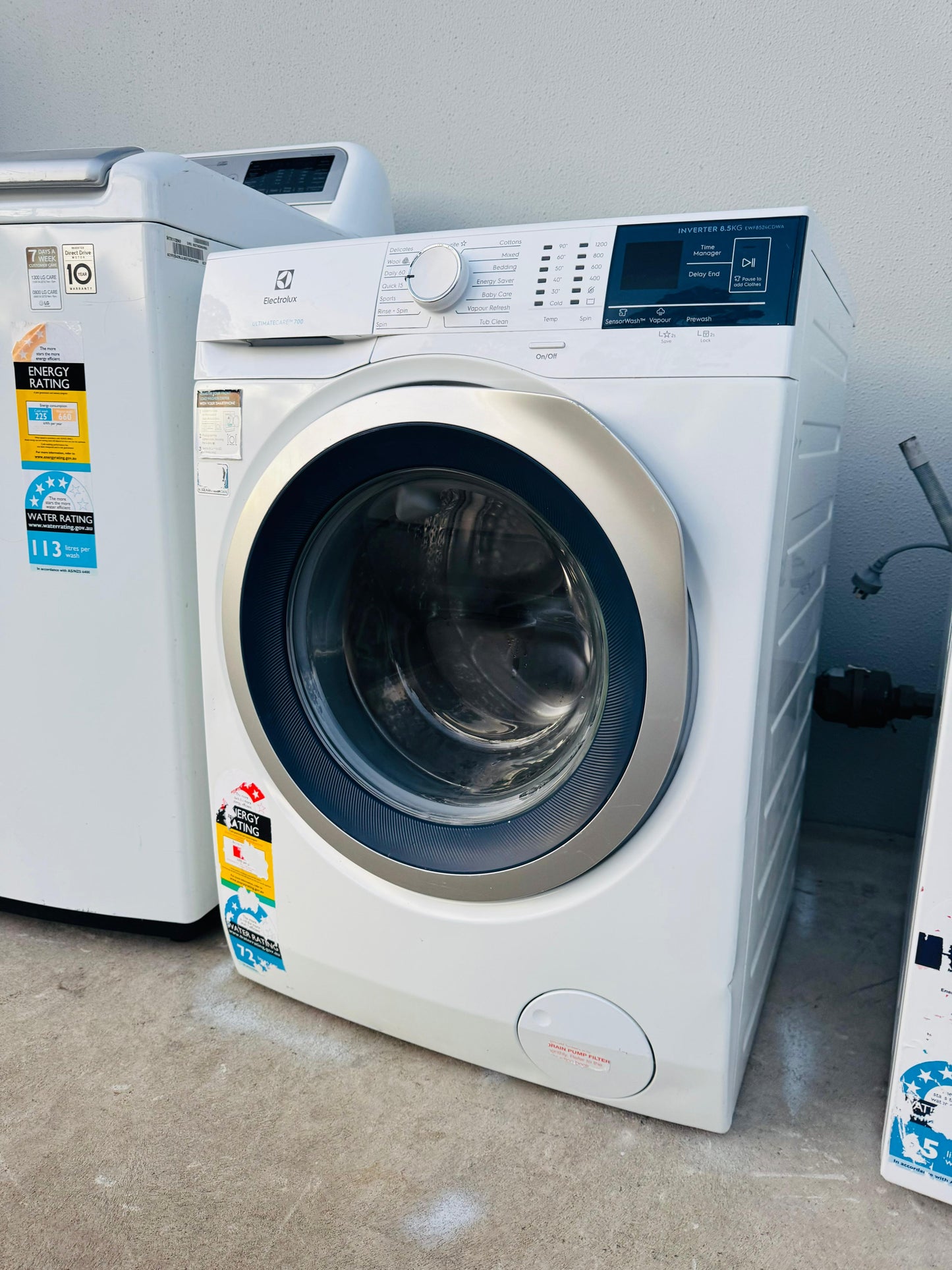 ELECTROLUX 8.5 KGS FRONT LOADER WASHING MACHINE