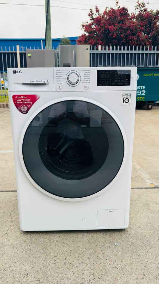 LG 7KGS FRONT LOADER WASHING MACHINE