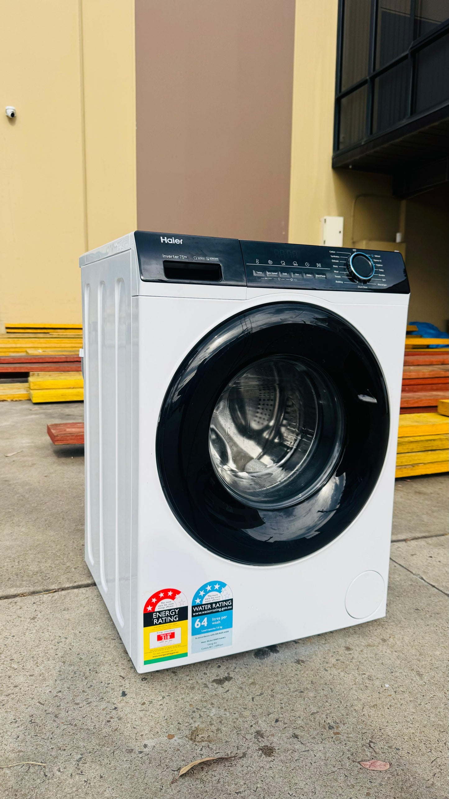 HAIER 7.5KGS FRONT LOADER WASHING MACHINE