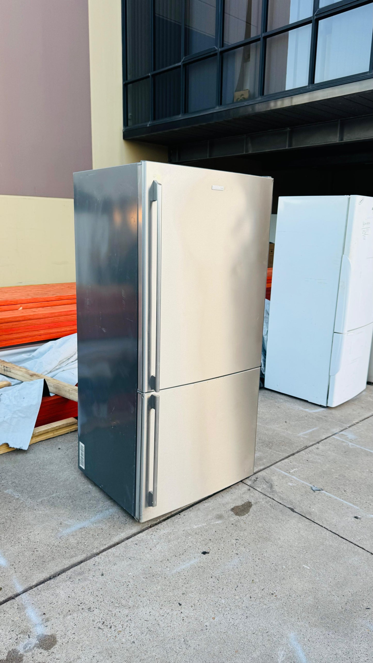 ELECTROLUX 510 LITRES FRIDGE FREEZER