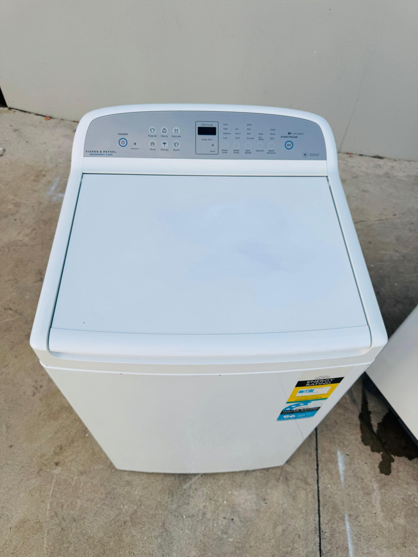 FISHER AND PAYKEL 8.5 KGS TOP LOADER WASHING MACHINE