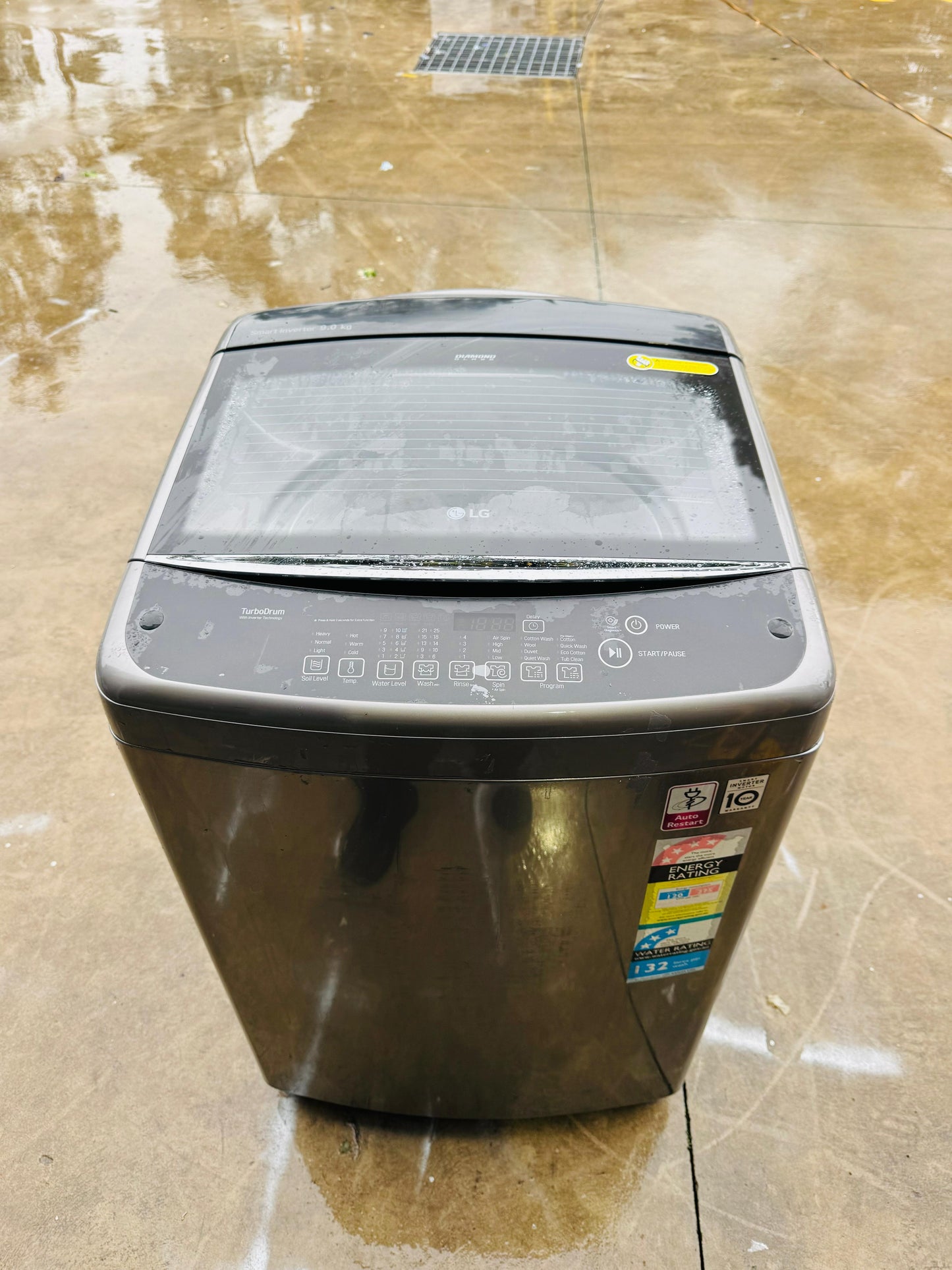 LG 9KGS TOP LOADER WASHING MACHINE