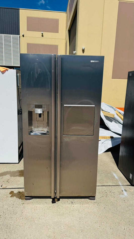 SAMSUNG 702 LITRES SIDE BY SIDE DOOR FRIDGE FREEZER