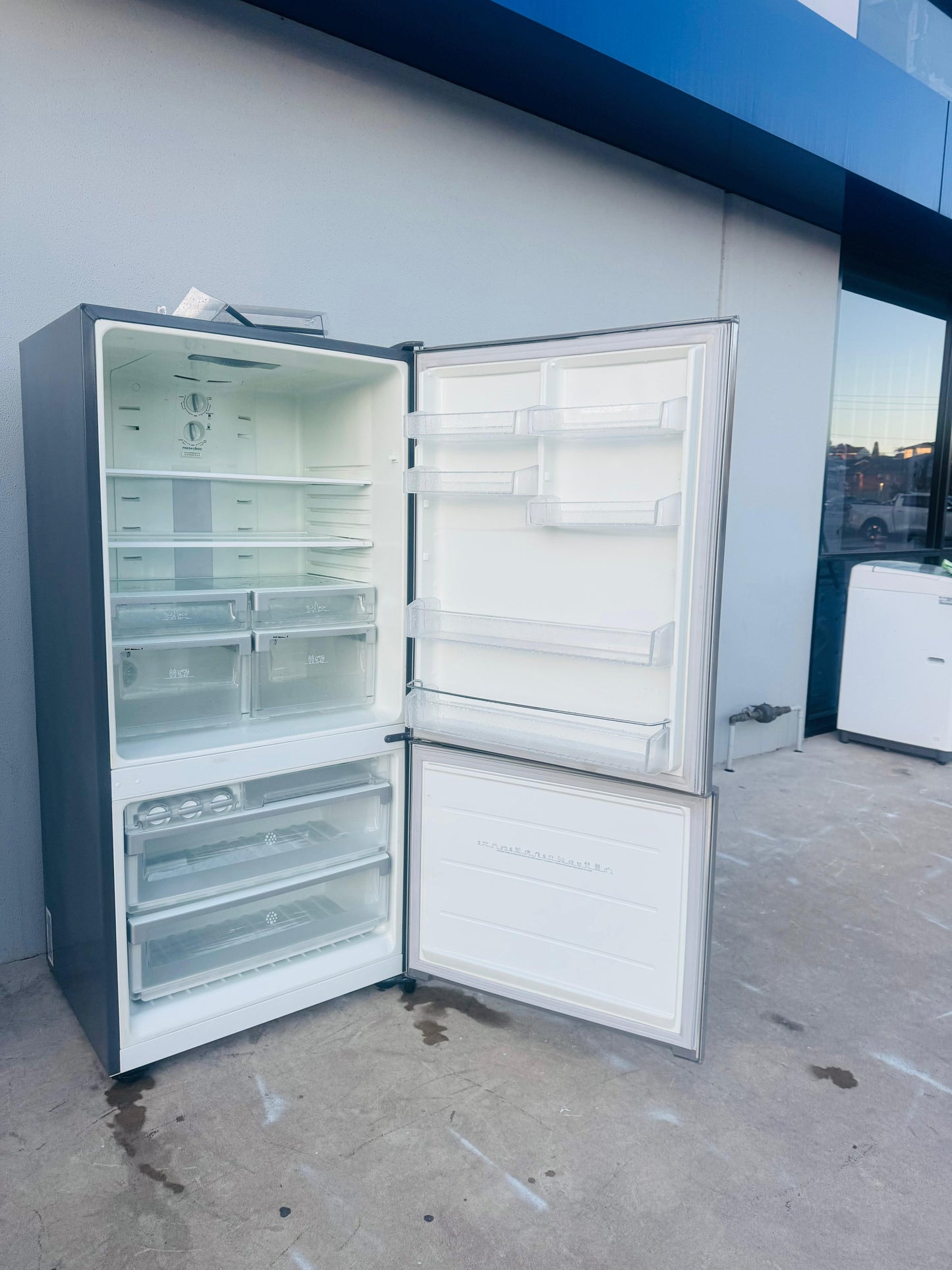 ELECTROLUX 510 LITRES FRIDGE FREEZER