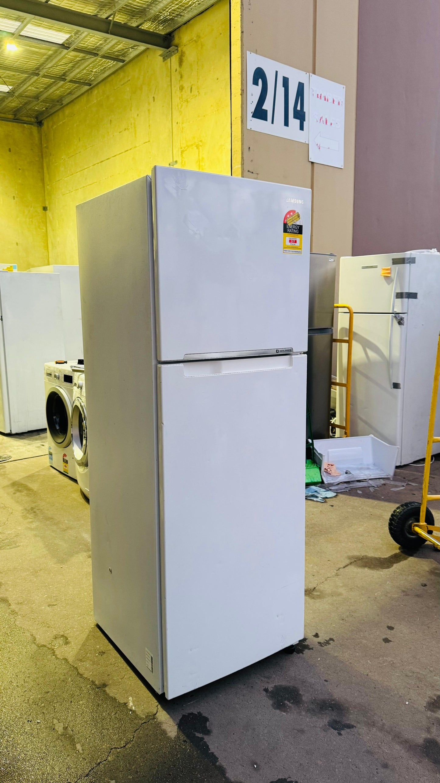 SAMSUNG 343 LITRES FRIDGE FREEZER