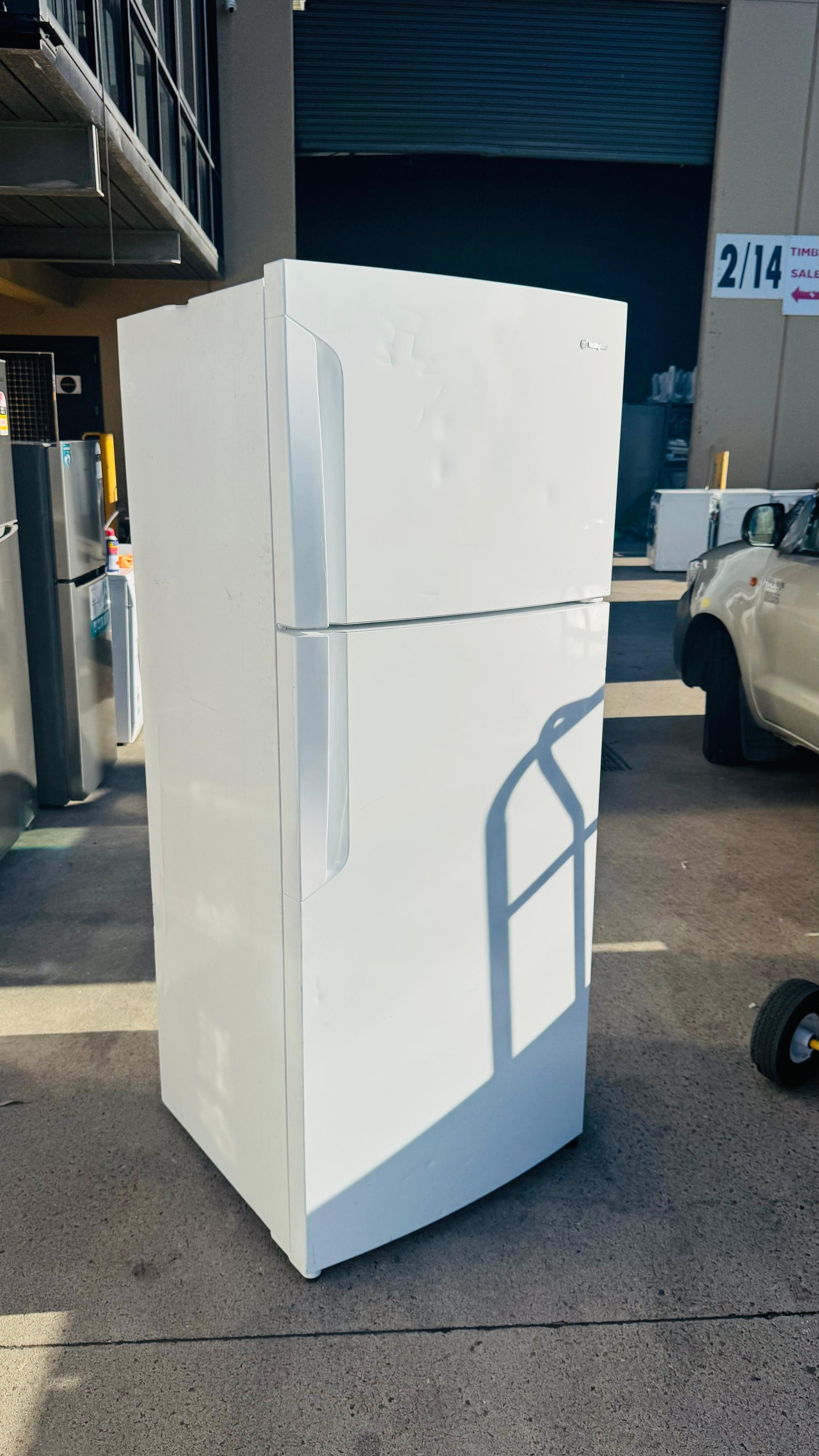 WESTINGHOUSE 462 LITRES FRIDGE FREEZER