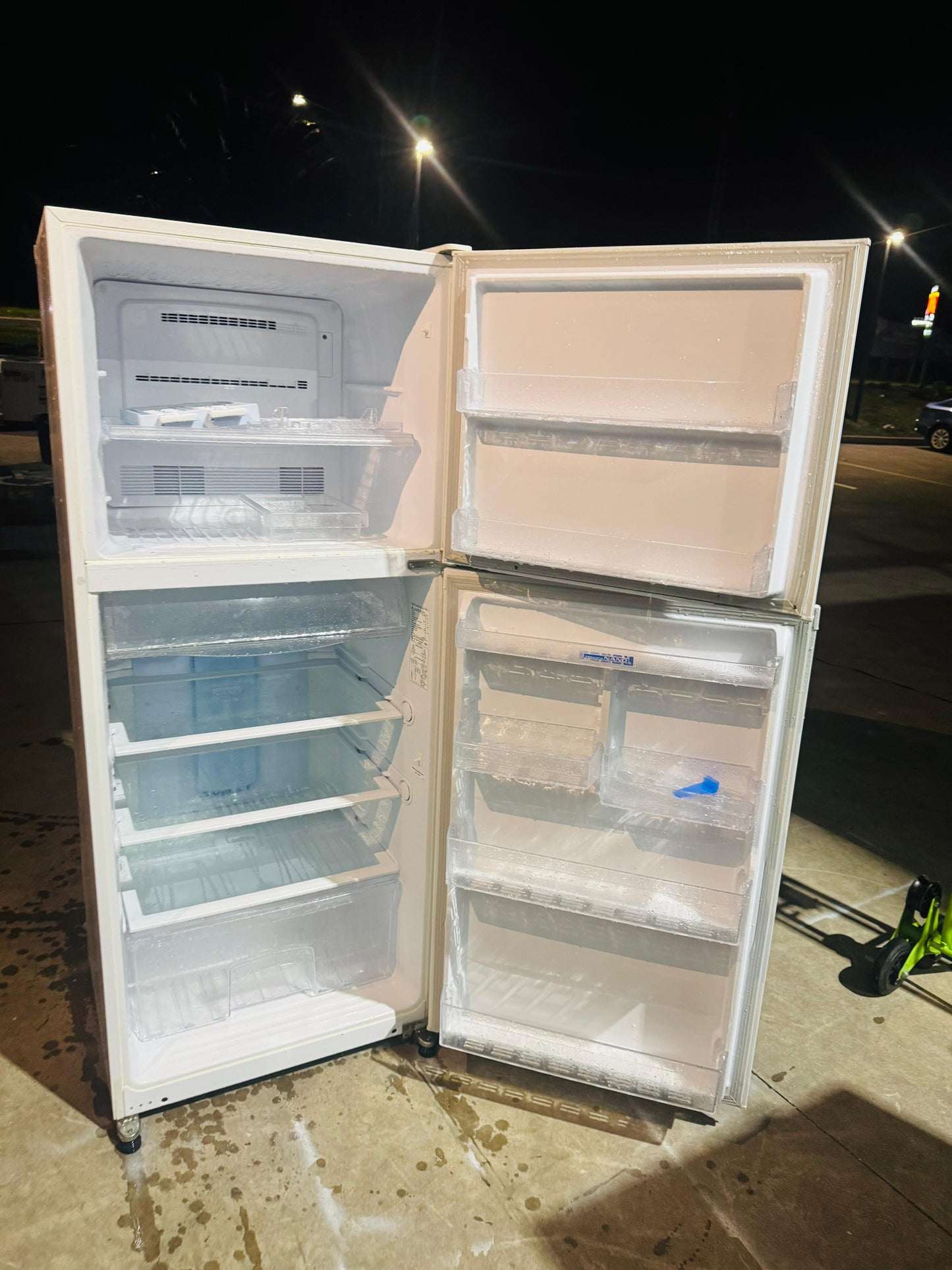 MITSUBISHI 420 LITRES FRIDGE FREEZER