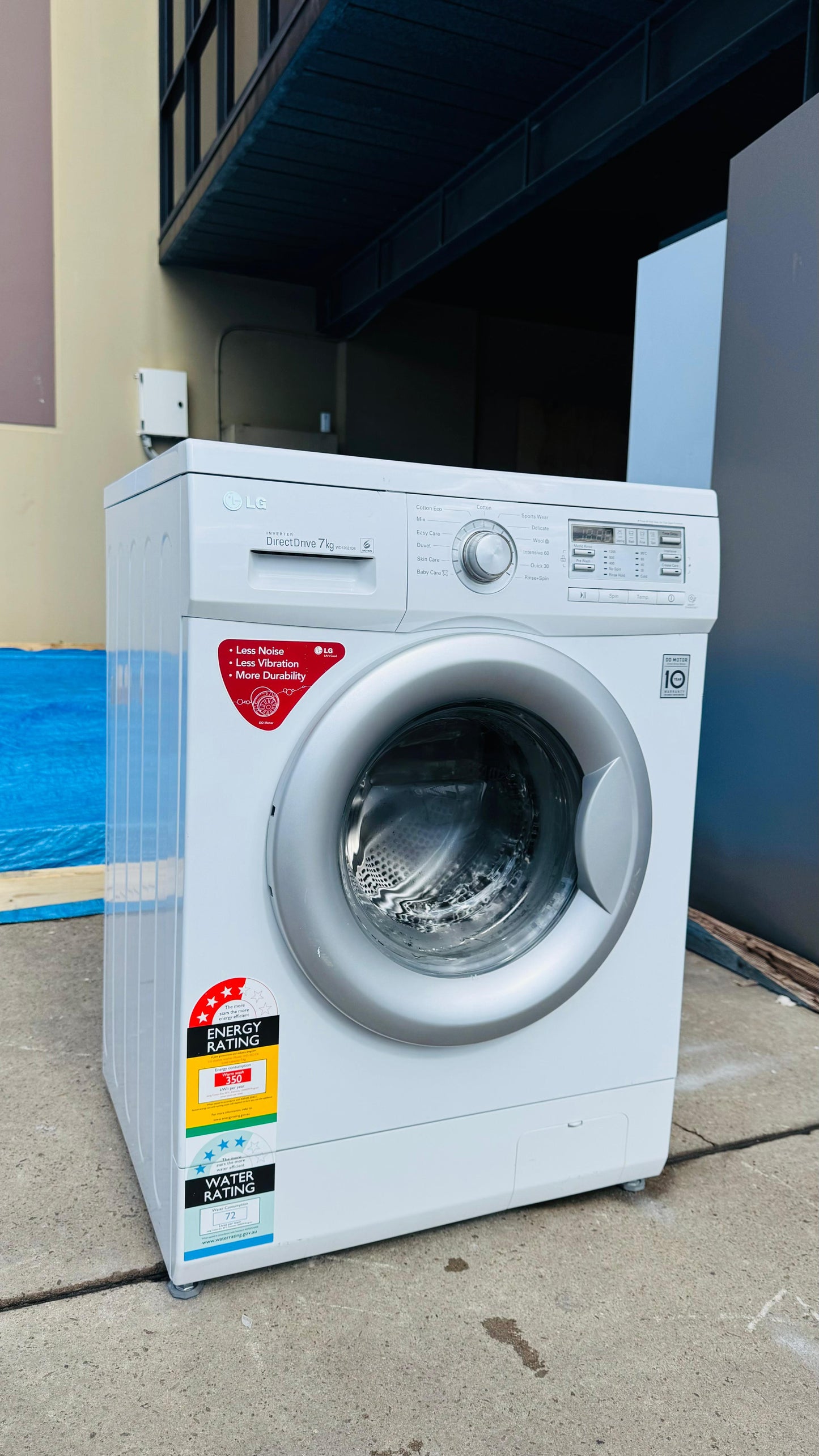 LG 7KGS FRONT LOADER WASHING MACHINE
