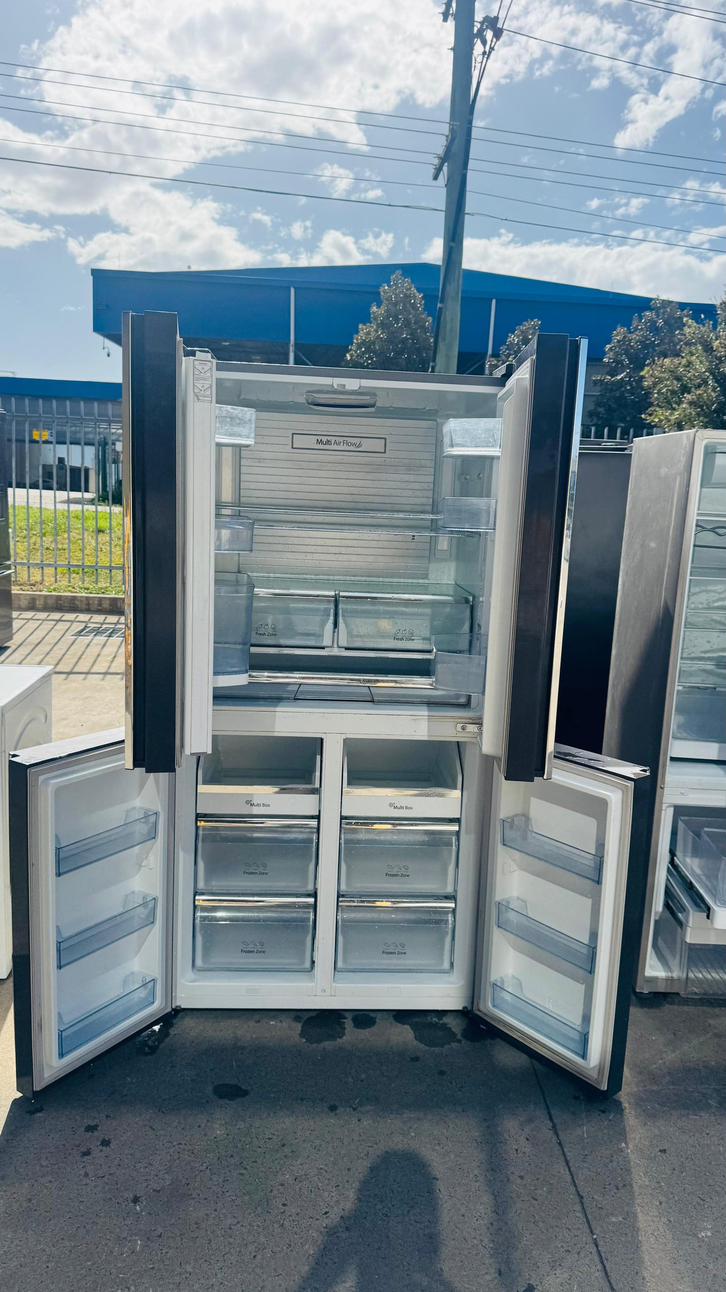 HISENSE QUAD FRENCH DOOR 695 LITRES FRIDGE FREEZER