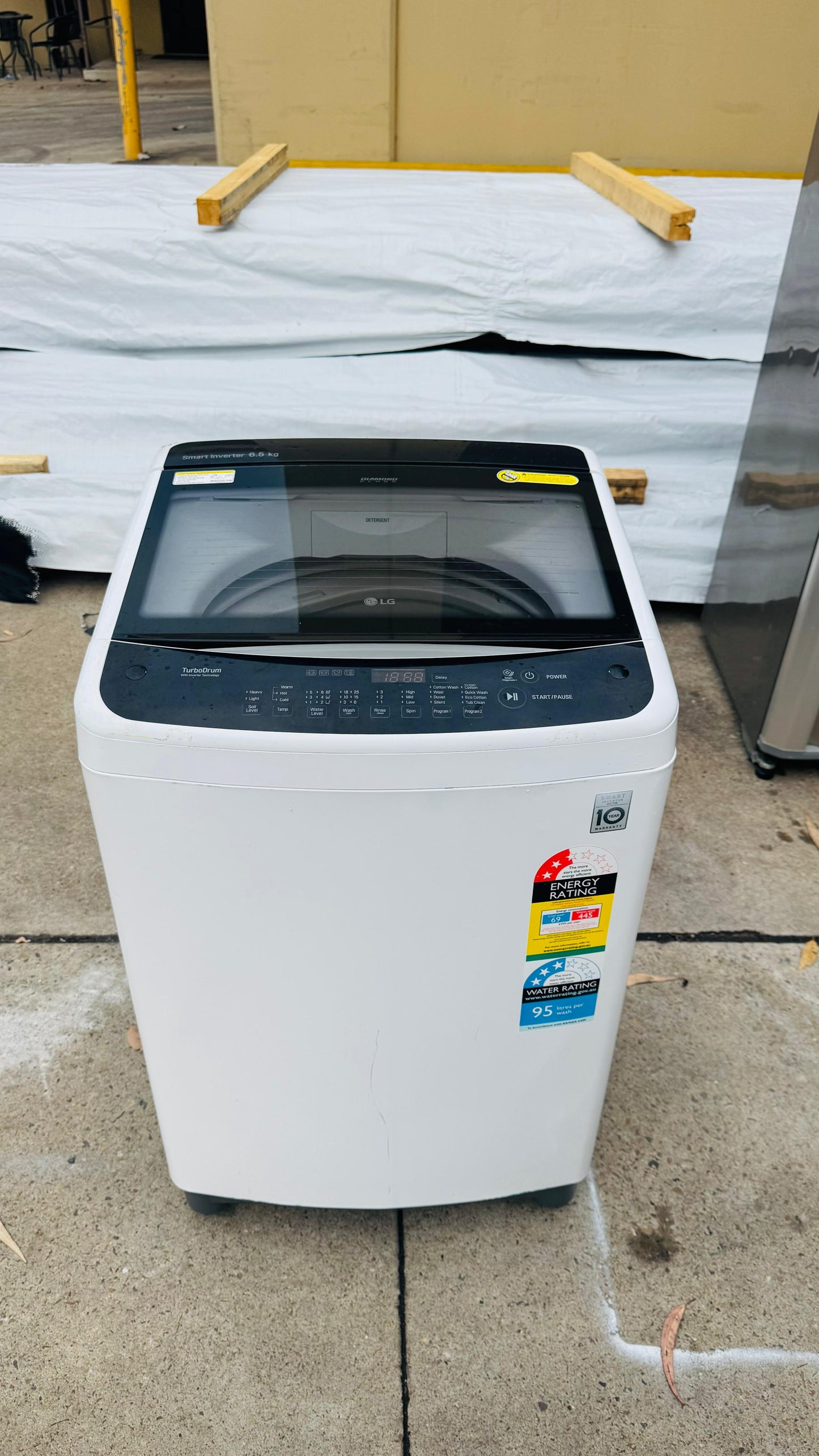 LG 6.5KGS TOP LOADER WASHING MACHINE