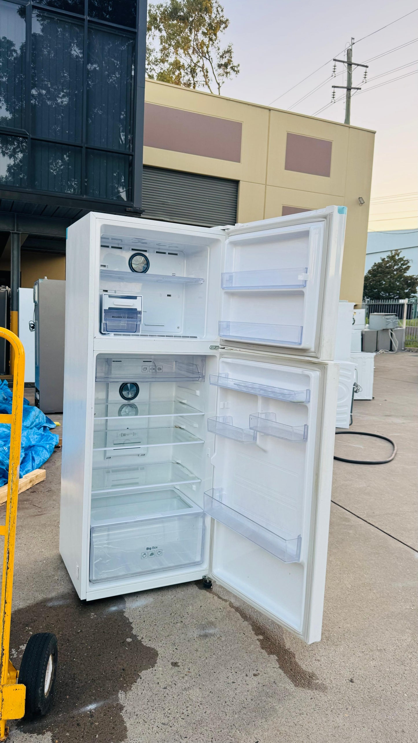 SAMSUNG 419 LITRES FRIDGE FREEZER